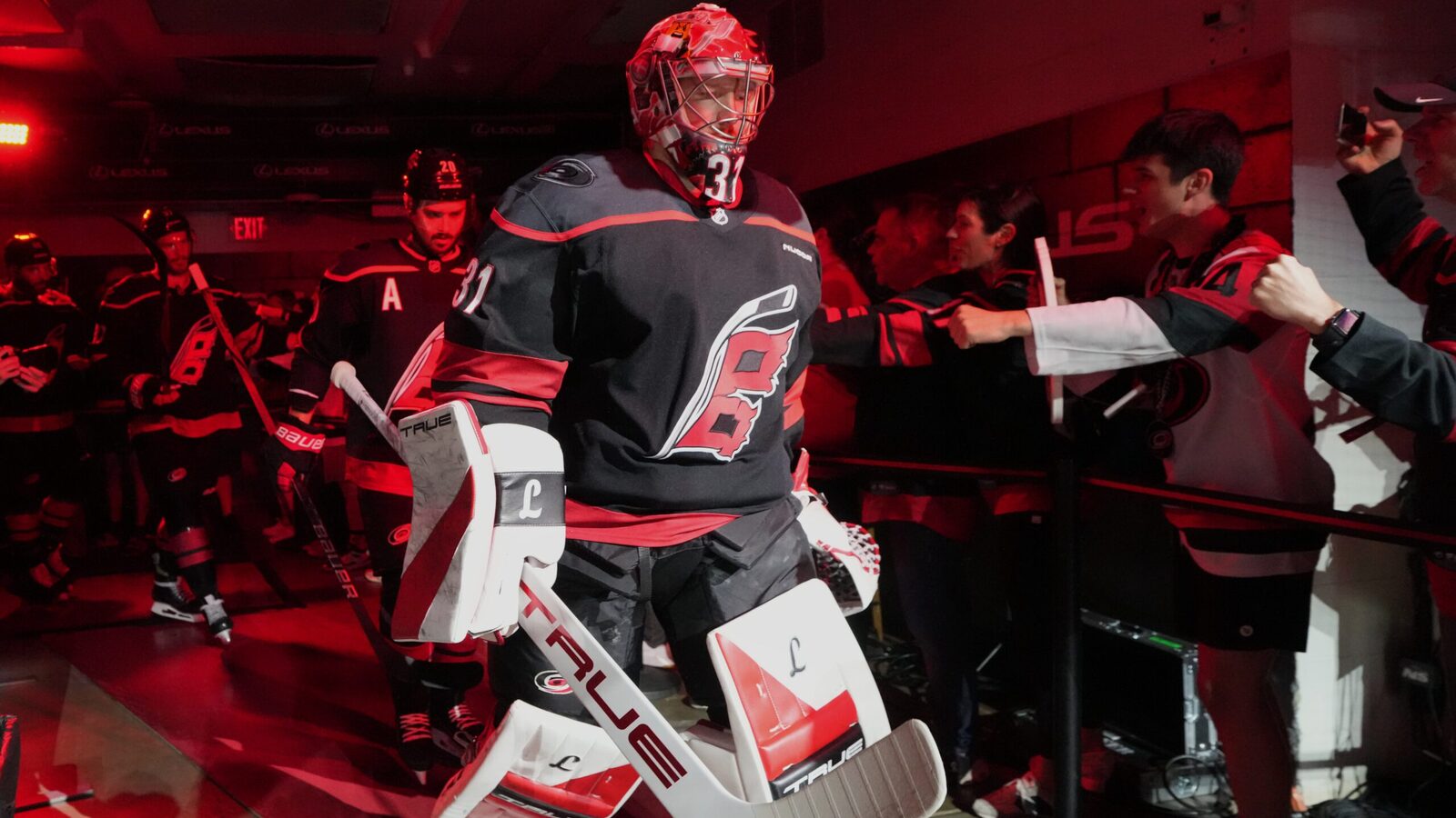 Mourning a tragedy, Hurricanes' Andersen reaches precipice of greatness in Stanley Cup Final