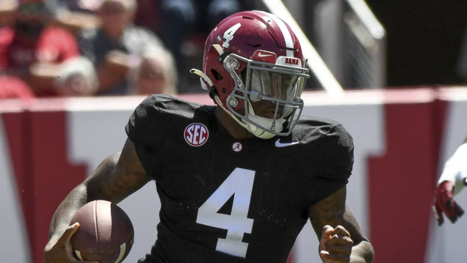 Report reveals which QB will start for Alabama in season opener