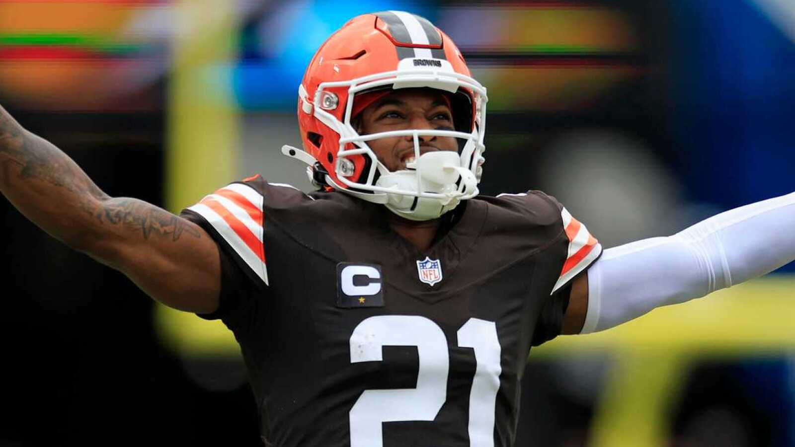 https://www.yardbarker.com/media/a/e/aec4dffd284ba71e3908bfc0acaac9ad96020da2/thumb_16x9/browns-star-denzel-ward-sends-message-dc-amid.jpg?v=1