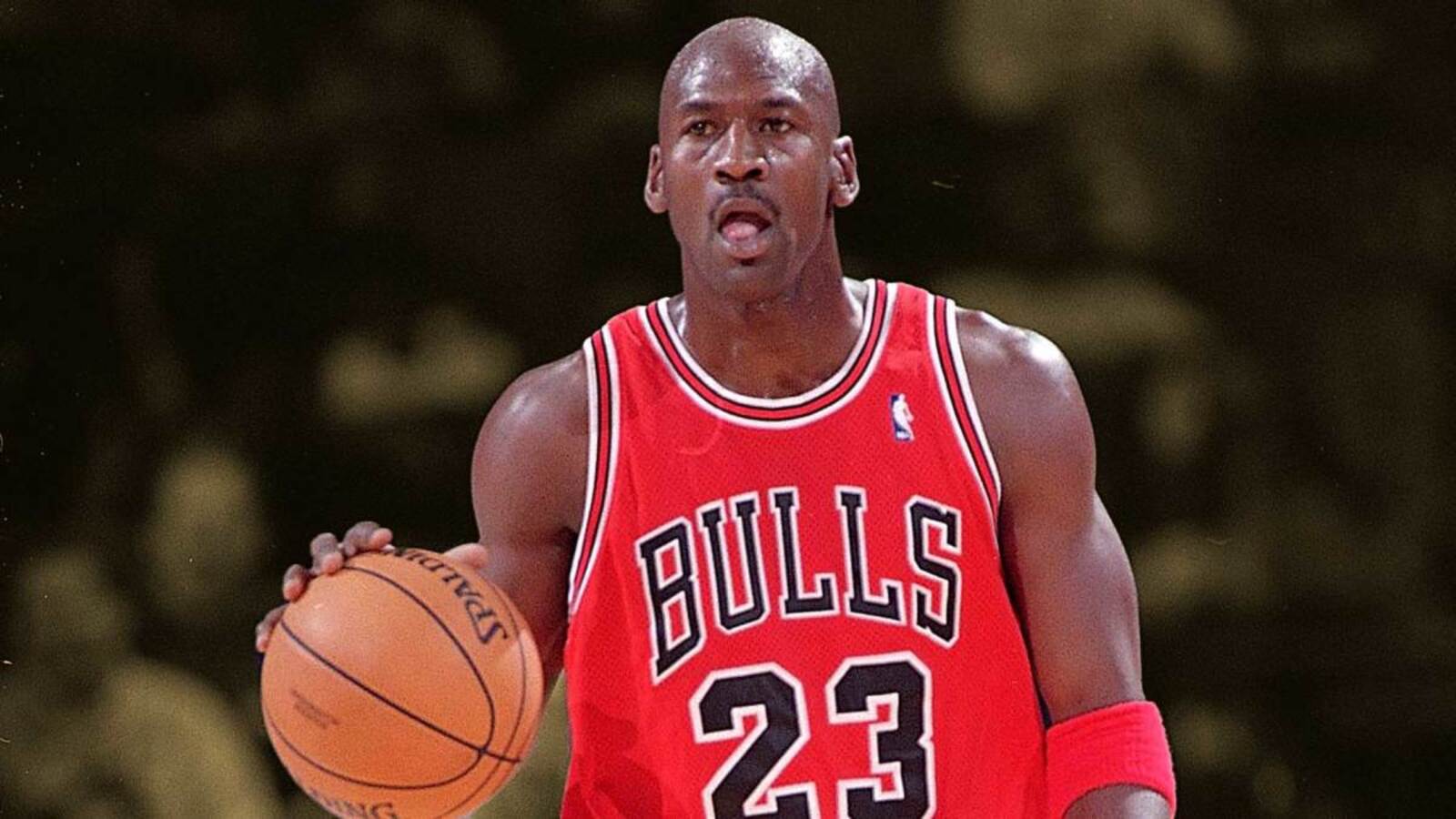Bobby Phills on Michael Jordan calling him his toughest defender ever ...