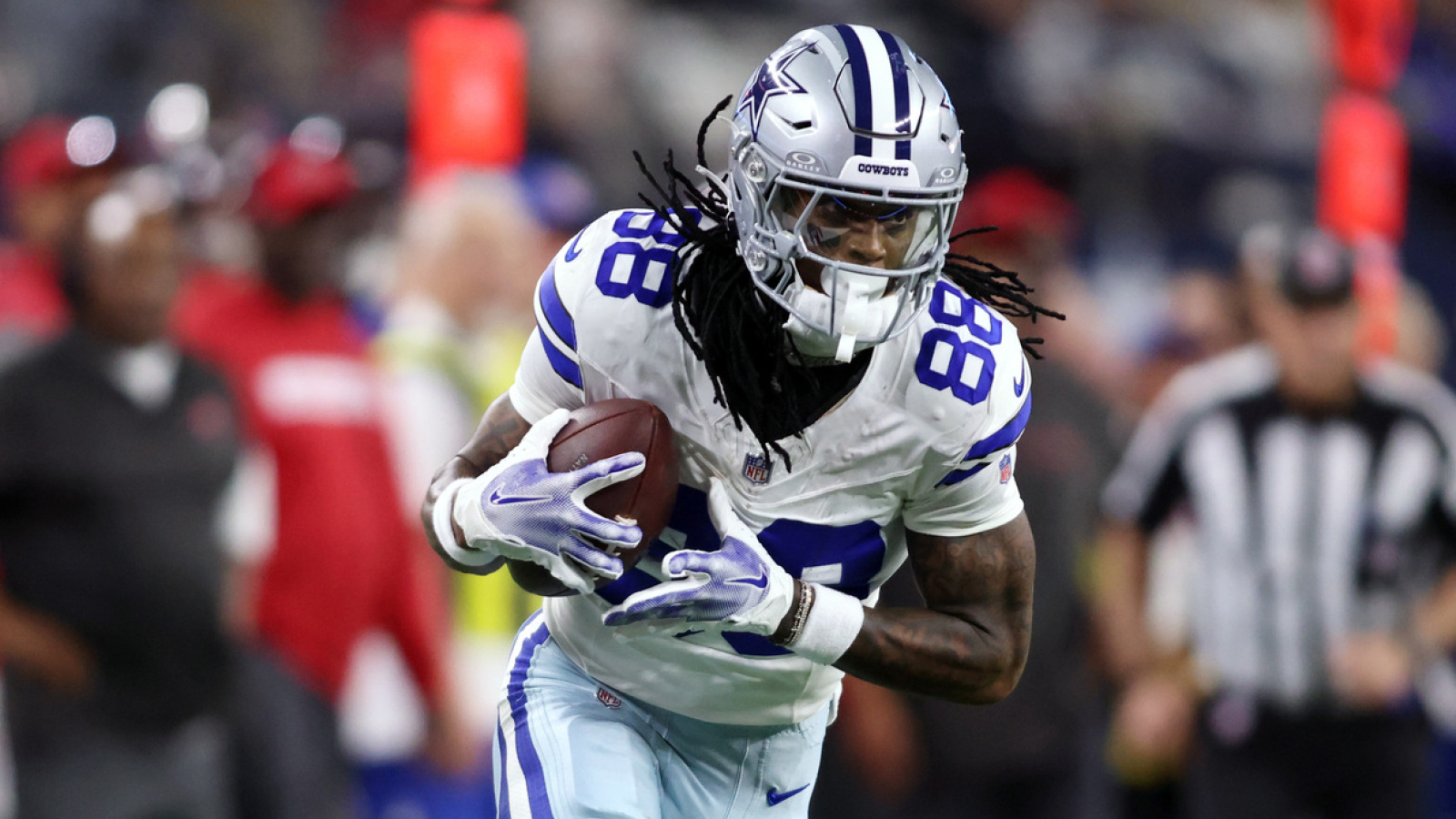 https://www.yardbarker.com/media/a/f/af276c0afd9baf14077c7d9a7727b96cfa09a418/thumb_16x9/jerry-jones-provides-ominous-injury-update-on.jpg?v=1