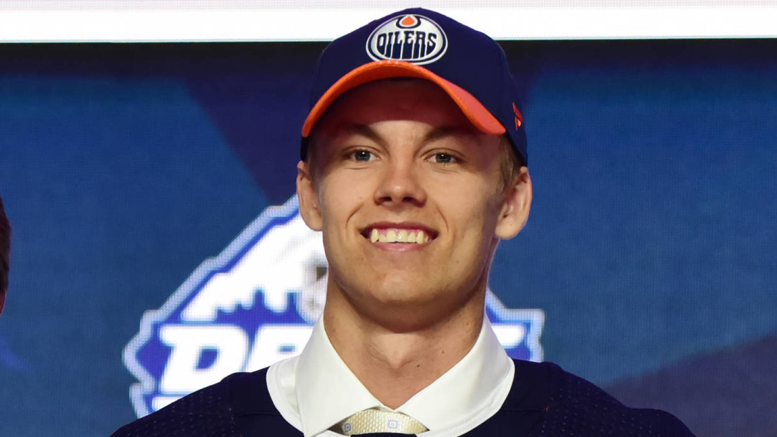 Oilers’ Philip Broberg named captain for Crew Sweden