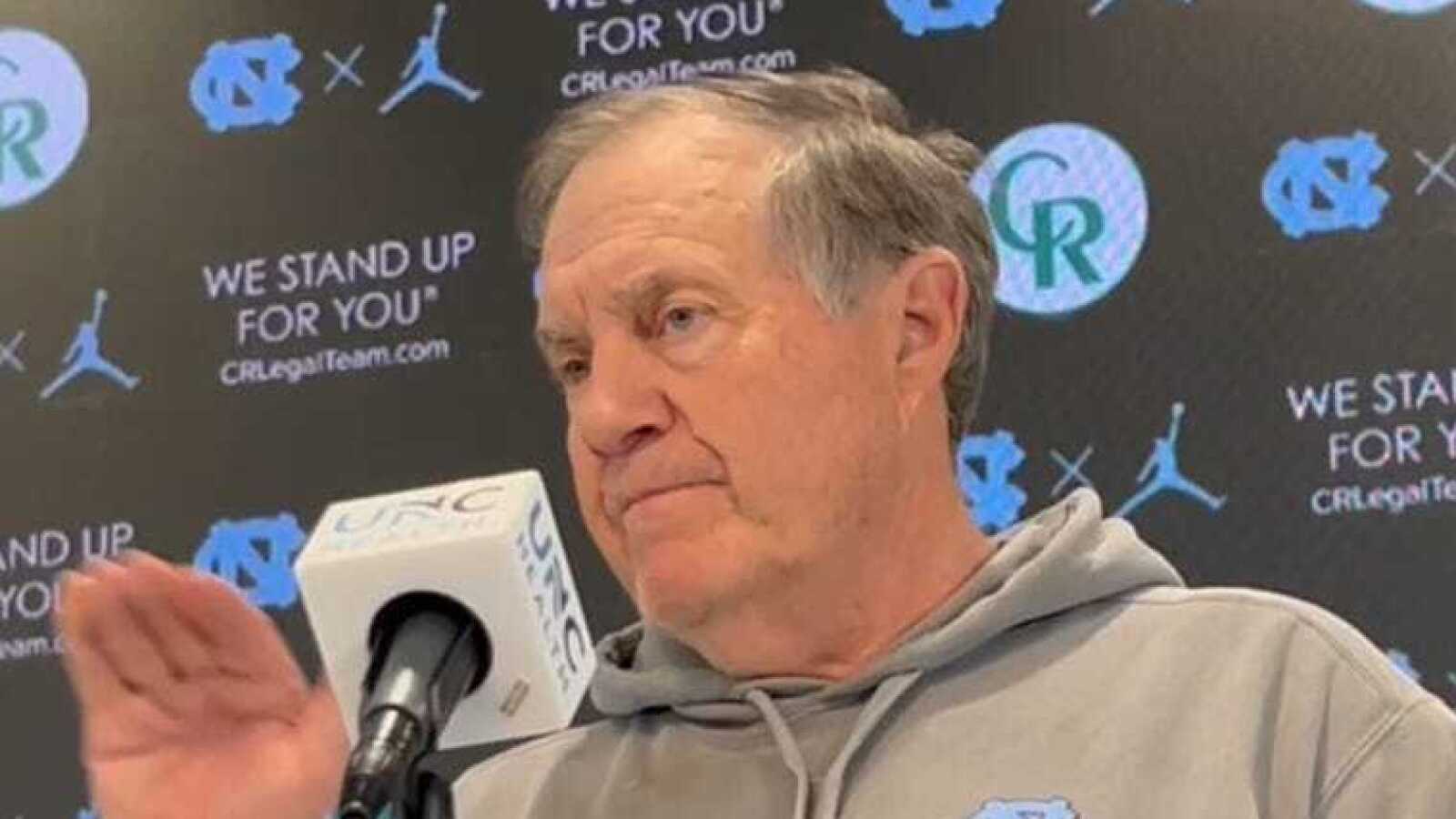 https://www.yardbarker.com/media/a/f/af7e859c2e8760772891f0f306715bdaf54e4c67/thumb_16x9/north-carolina-hc-bill-belichick-back-his-old.jpg?v=1