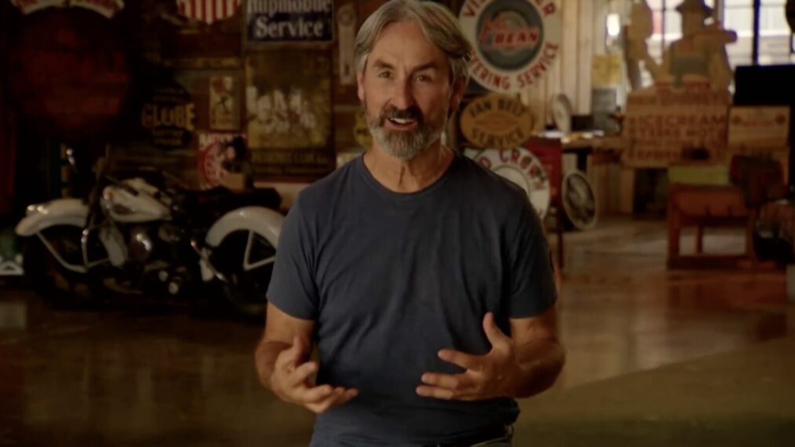 mike wolfe of american pickers net worth