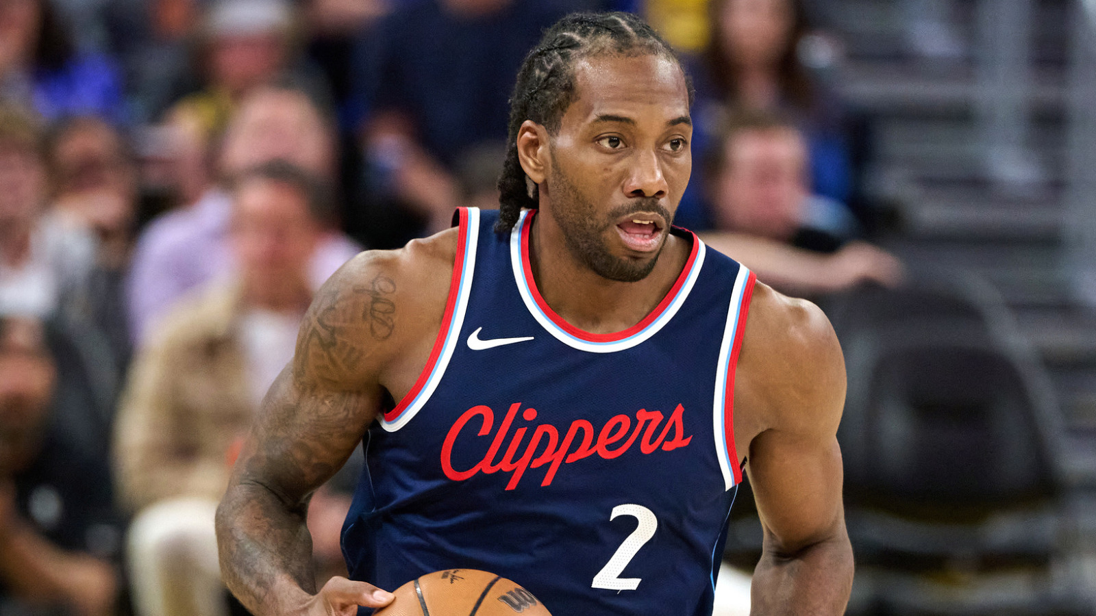 https://www.yardbarker.com/media/b/0/b01d0c425aa75f65b4233a84af0be2dbe6ae0bbc/thumb_16x9/kawhi-leonard-costliest-free-agent-nba-history.jpg?v=1