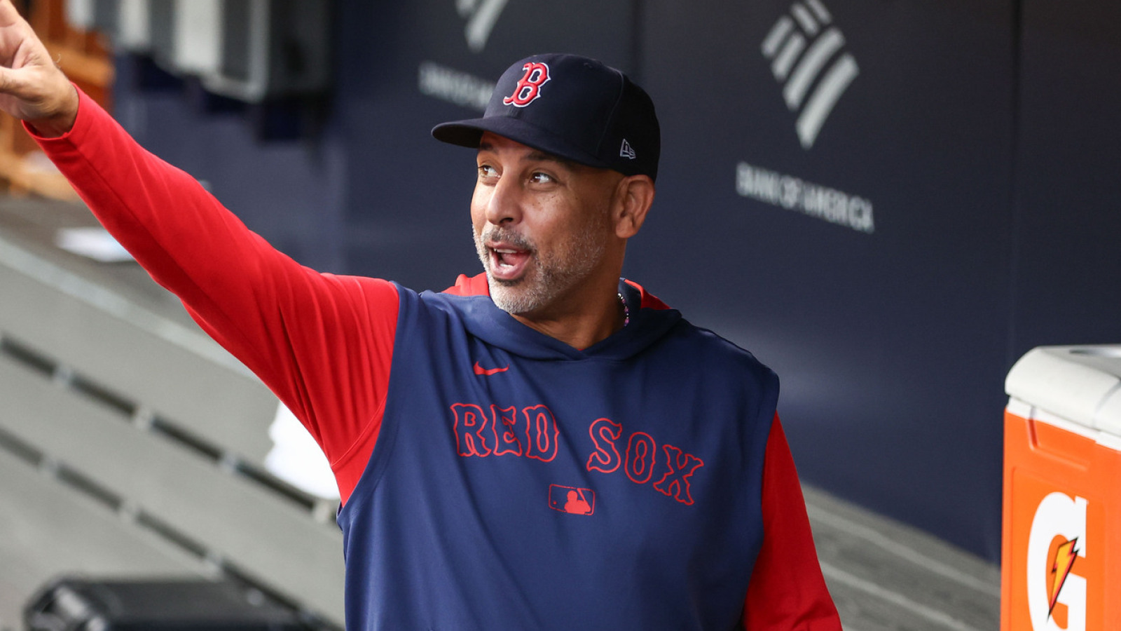 https://www.yardbarker.com/media/b/0/b0d2d6d9f0e7ec87e6eba6426e821a3e5cb2888b/thumb_16x9/mets-phillies-astros-linked-alex-cora.jpg?v=1