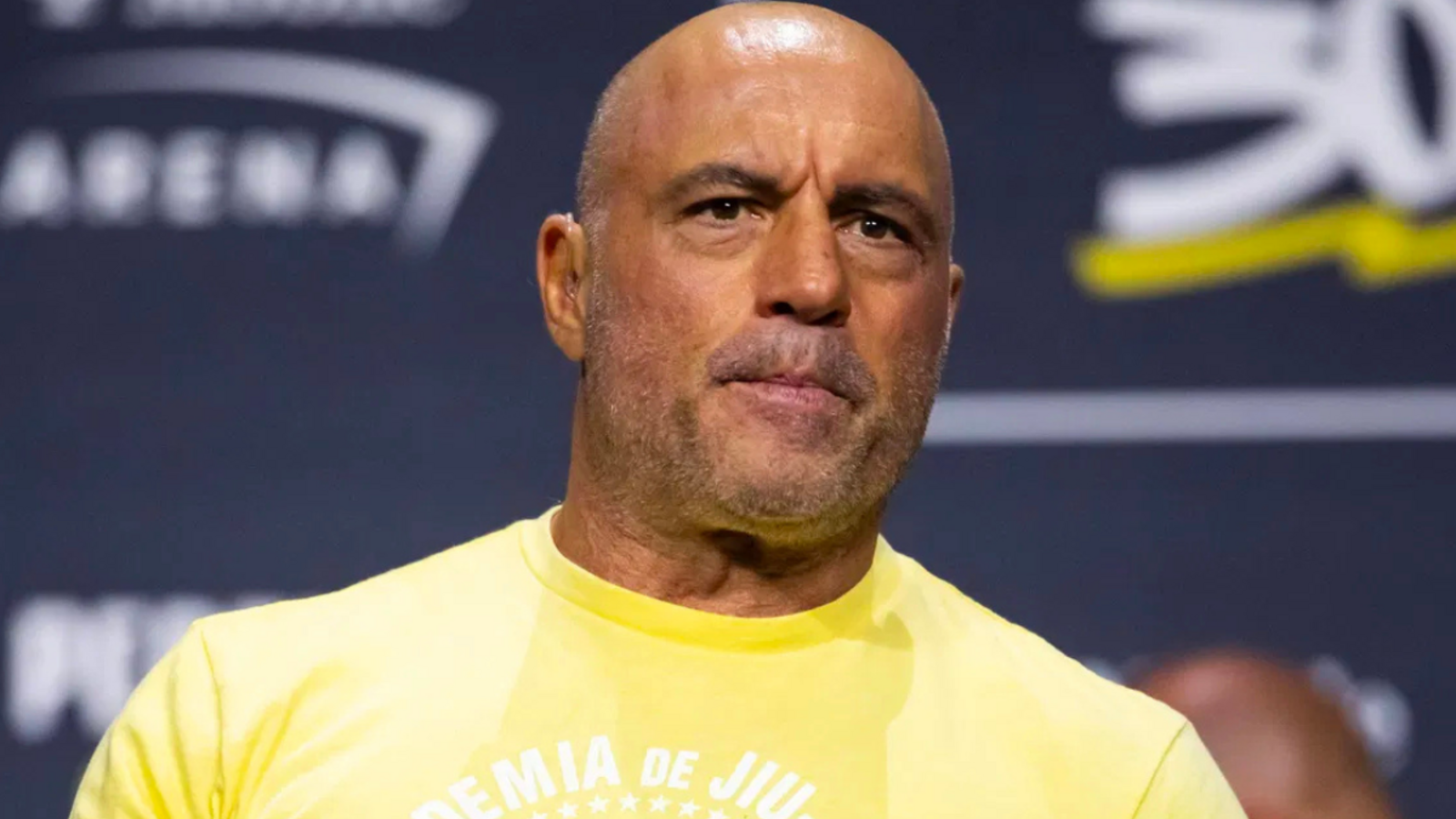 Joe Rogan Discusses Ongoing Knee Pain from Past Injury