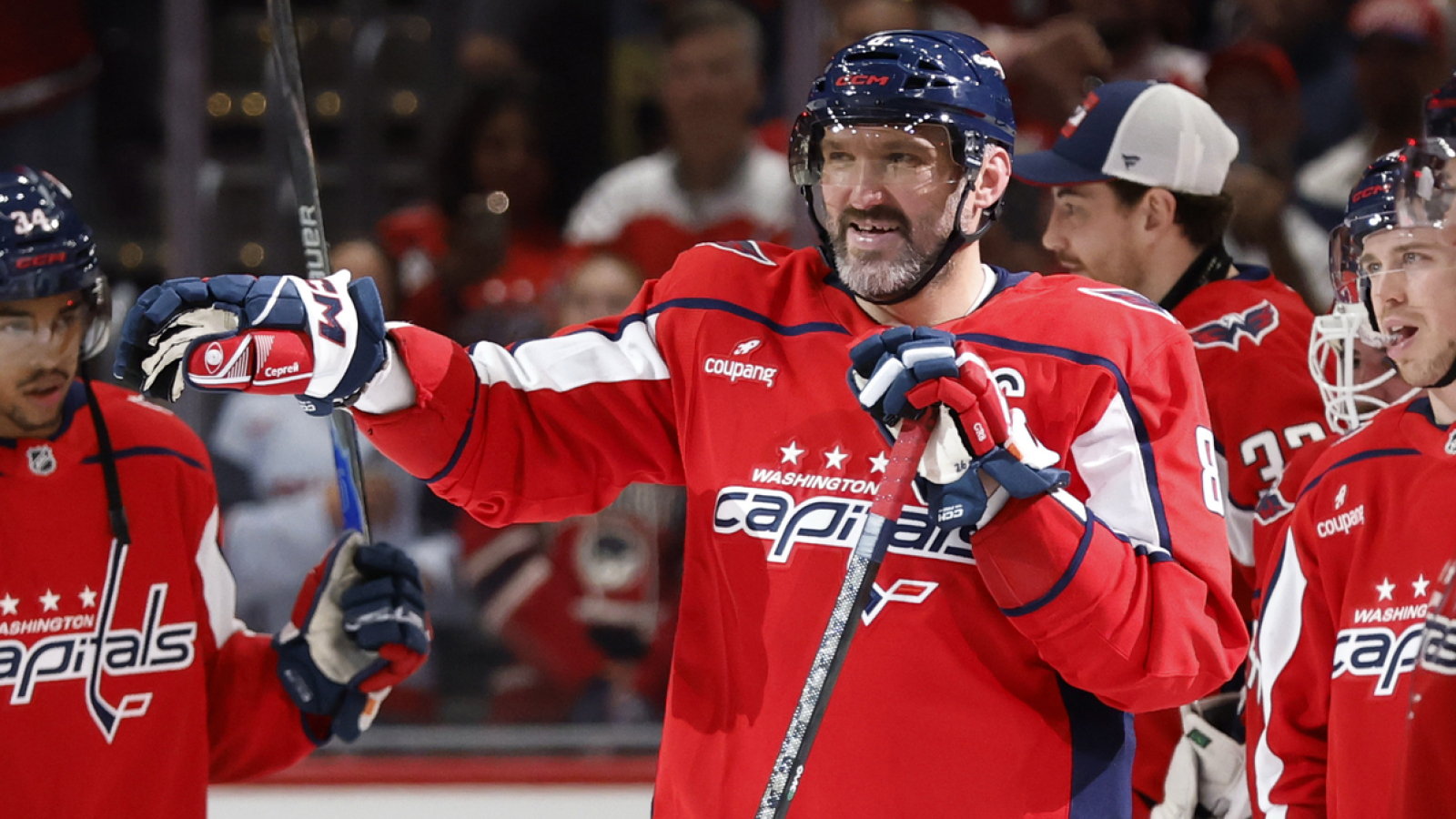 https://www.yardbarker.com/media/b/1/b1507749fd4ad3ad2f3cdcdea774aa7f9cba114b/thumb_16x9/alex-ovechkin-dropped-hints-plans-nhl-future.jpg?v=1