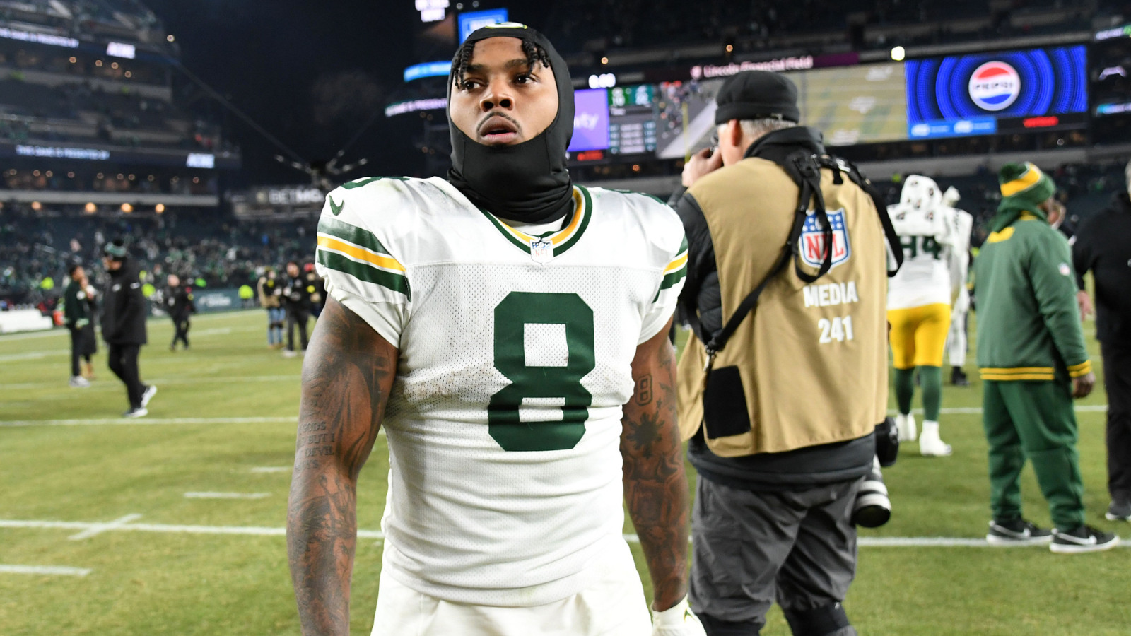 https://www.yardbarker.com/media/b/1/b18a2018d22fcac54c00bcbb29006defba072ec1/thumb_16x9/jan-12-2025-philadelphia-pennsylvania-usa-green.jpg?v=1