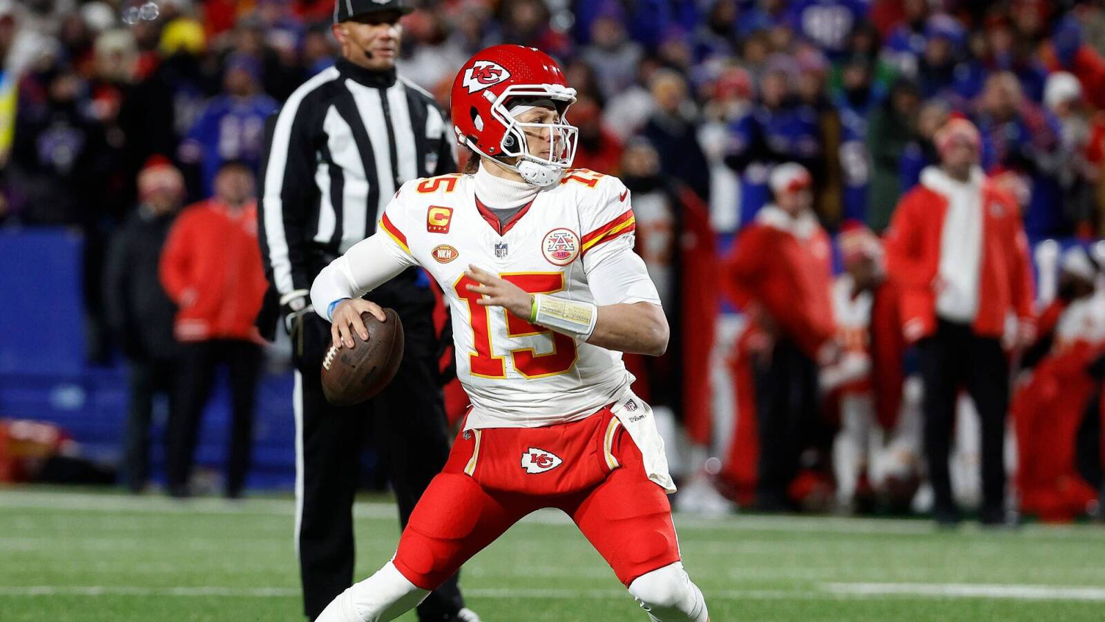 Chiefs make NFL playoff history with victory over Bills Yardbarker