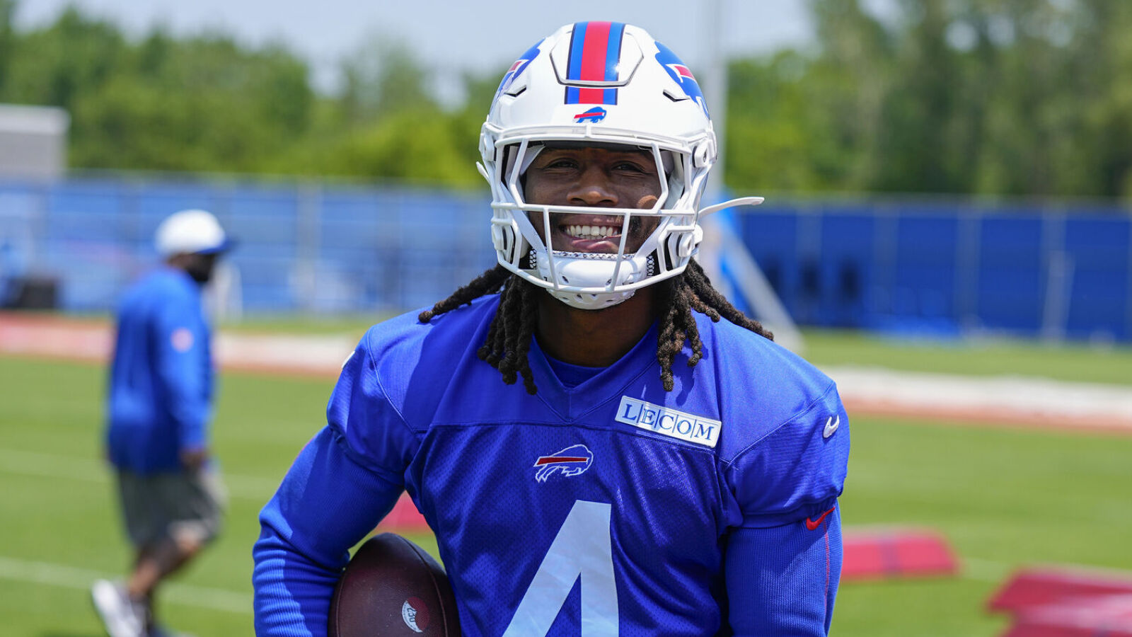 https://www.yardbarker.com/media/b/2/b208aba7de7438f0b585bb5c100d86ba5f61c5d6/thumb_16x9/should-bills-still-consider-extending-pro-bowl-rb.jpg?v=1