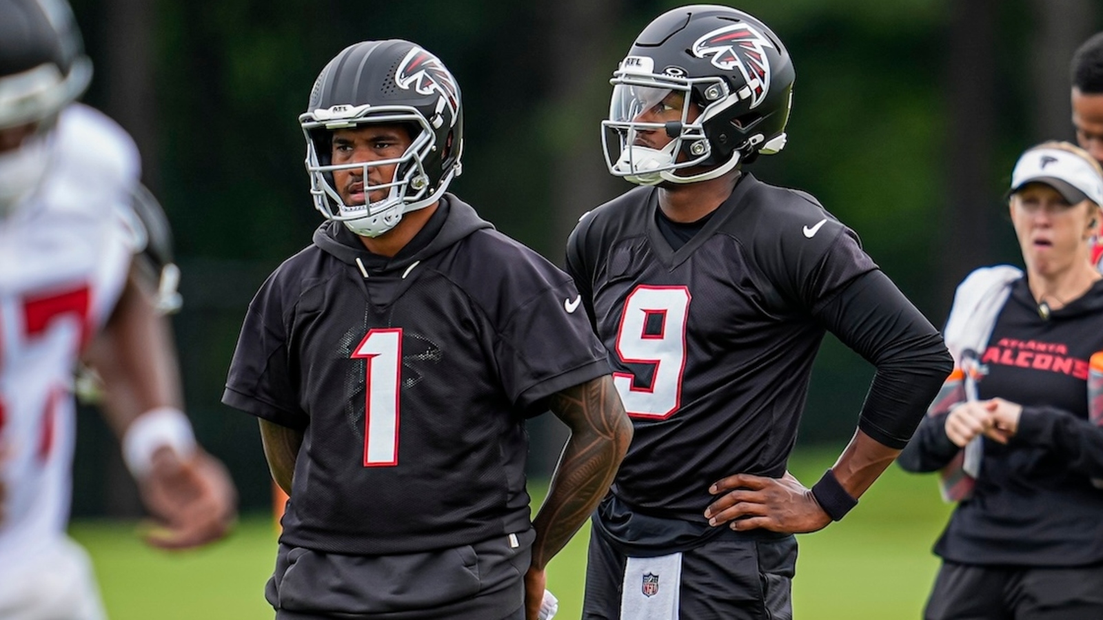 Falcons sign Tua Tagovailoa to one-year deal while Michael Penix Jr. continues knee rehab