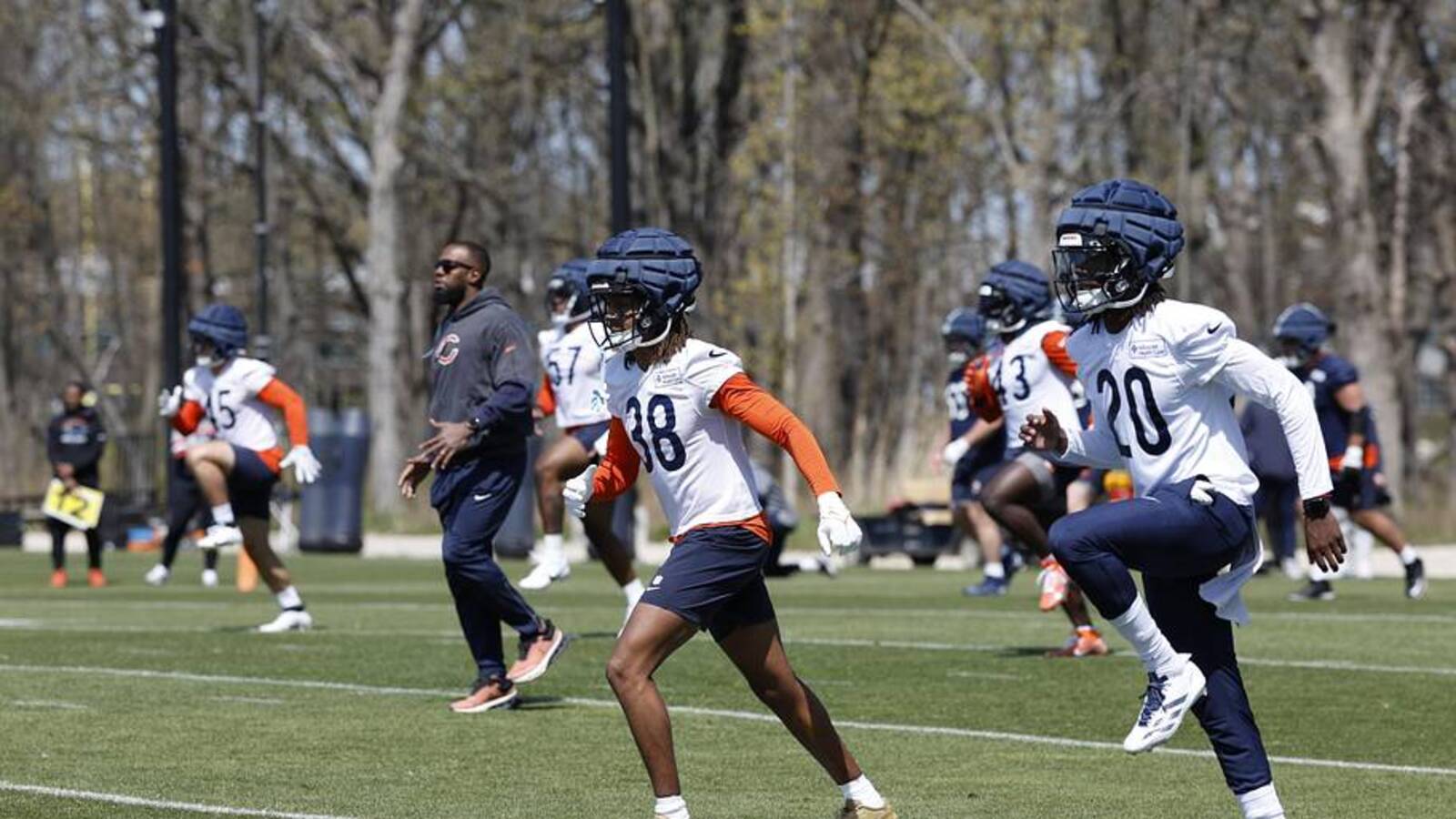 Zah Frazier Said He Was 'Medically Cleared' Before Bears Cut Him Ahead of Rookie  Minicamp | Yardbarker