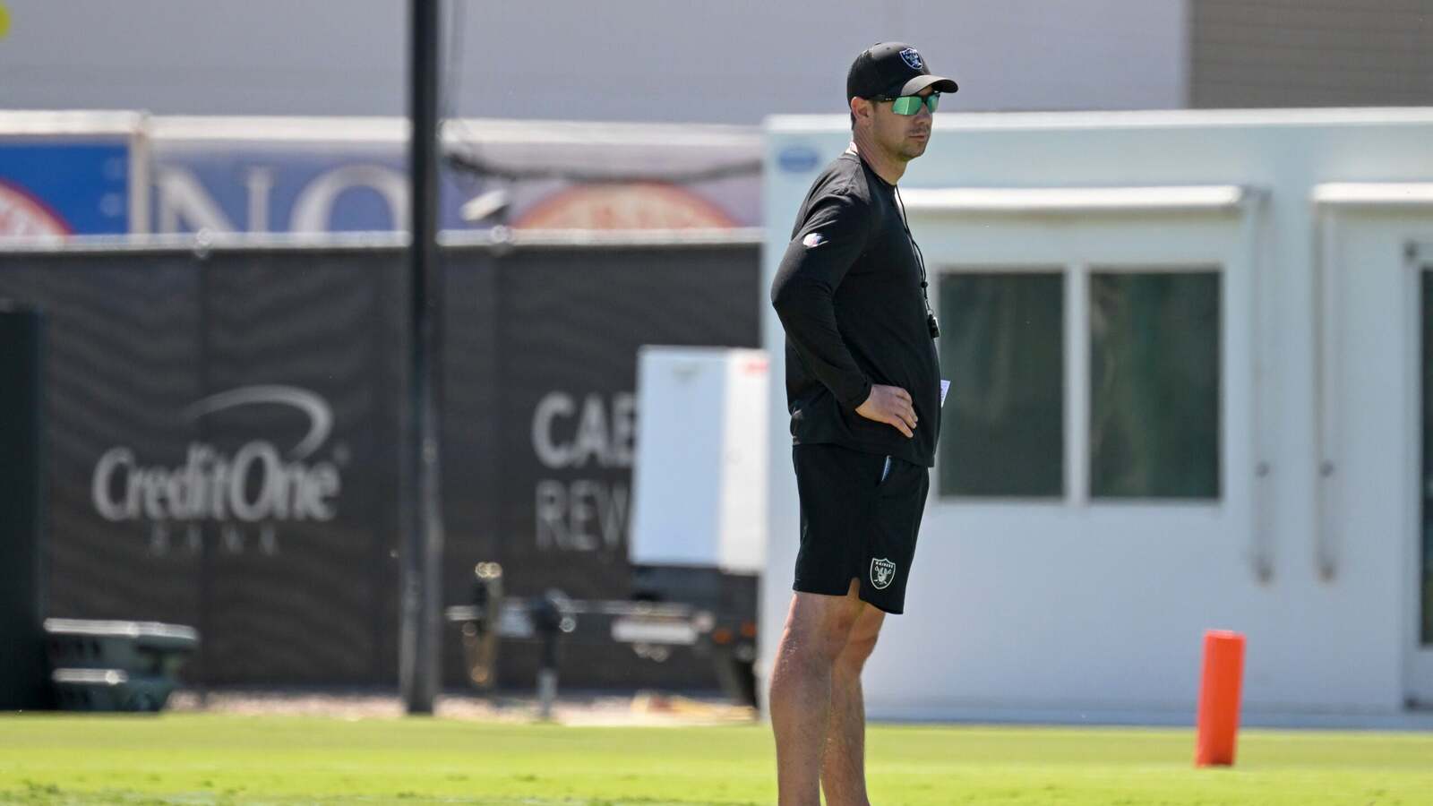 Las Vegas Raiders star player made a subtle change at practice vs. the Houston Texans, and the fans didn't let it go unnoticed