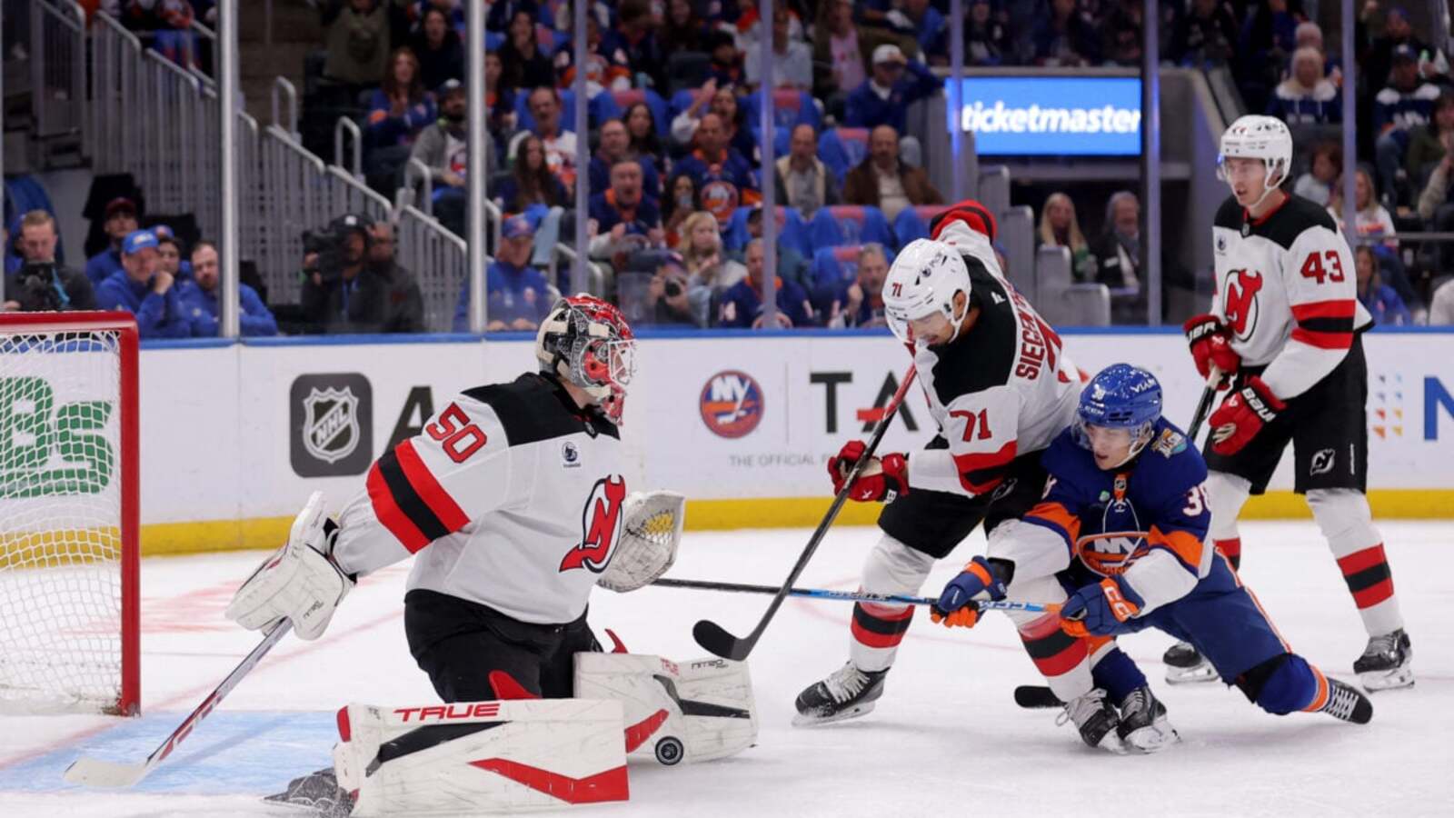 3 Takeaways From Devils’ 6-0 Loss to Islanders