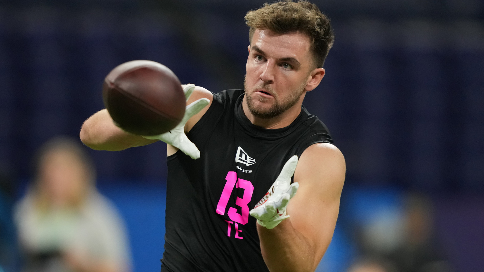 Los Angeles Rams select Max Klare in second round of 2026 NFL Draft ...
