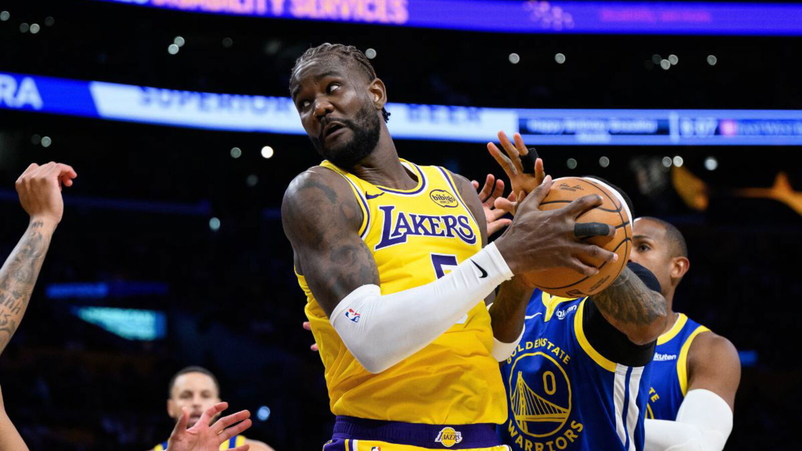 What Happened to Deandre Ayton? Lakers Star Heads to Locker Room In 2nd Half vs Jazz