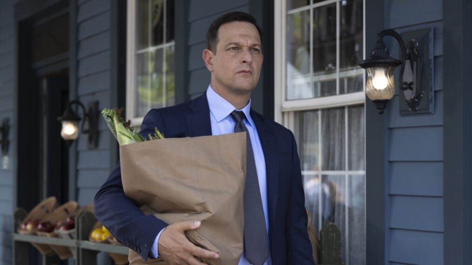 ‘Best Medicine’: Josh Charles & Boss Talk Martin’s Blood Phobia ...