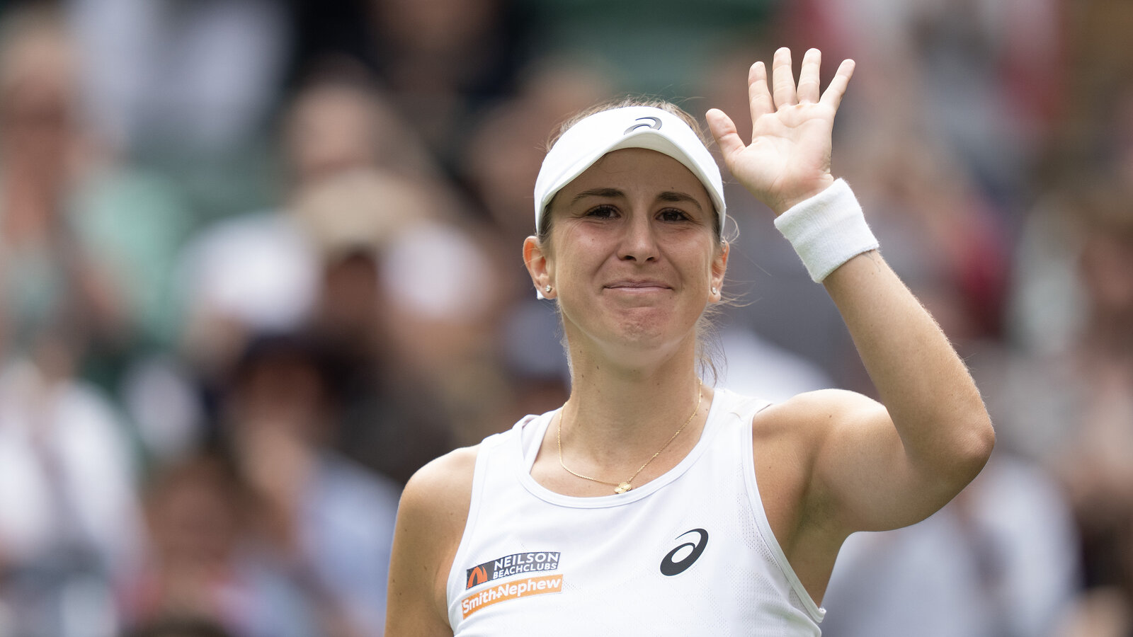 https://www.yardbarker.com/media/b/2/b2ee741b13f713790e7e566a7b6027d8076646e9/thumb_16x9/jul-7-2025-wimbledon-united-kingdom-belinda.jpg
