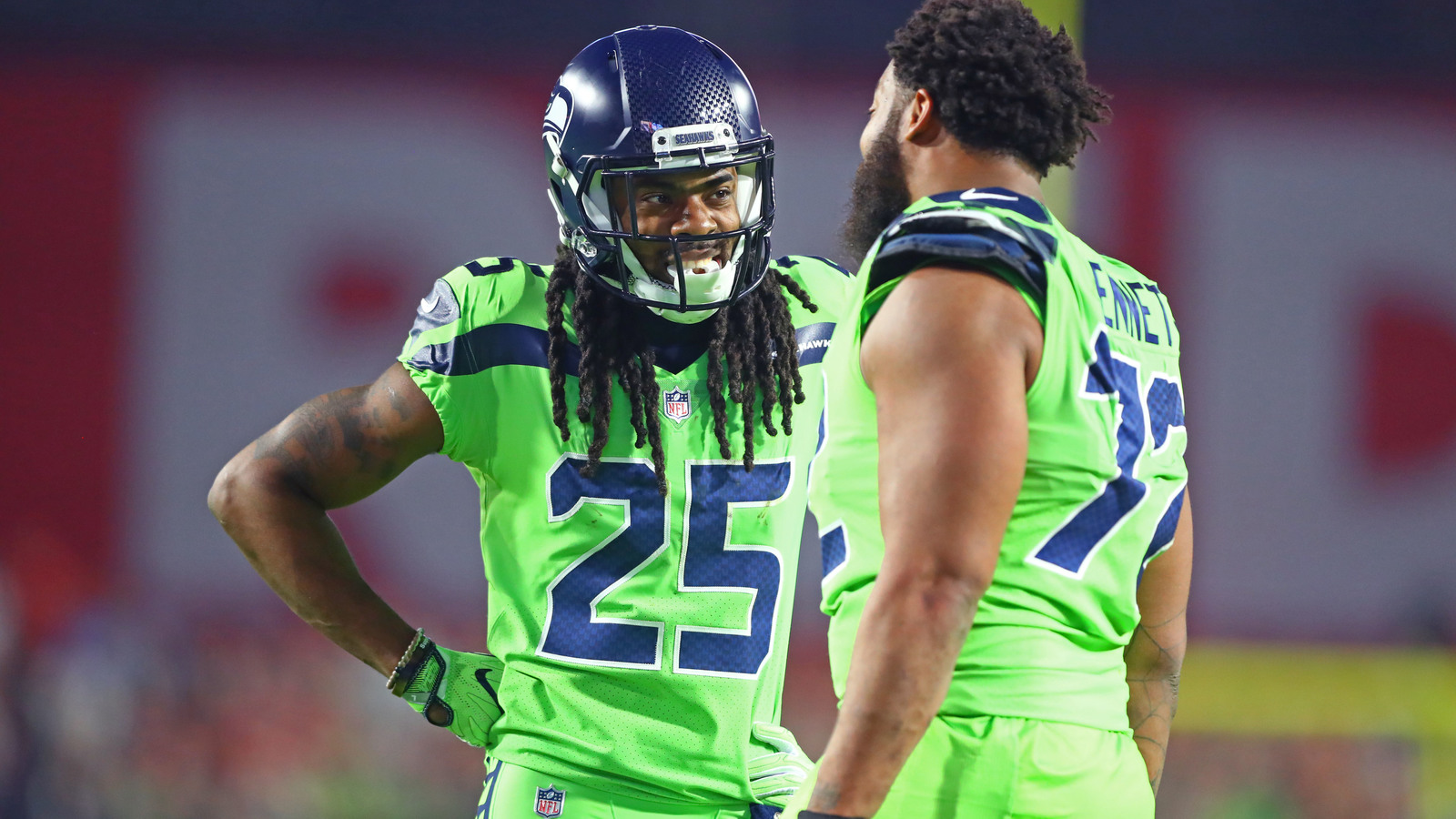 twitter reacts to 49ers signing richard sherman yardbarker com freeman flyers twitter