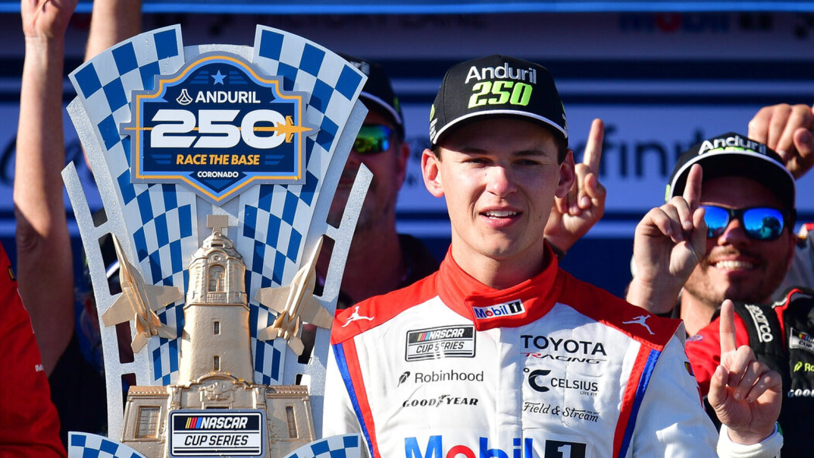 https://www.yardbarker.com/media/b/4/b43810376748f86f575fe0d70da15383acde817c/thumb_16x9/nascar-anduril-250-takeaways-corey-heim-makes.jpg?v=1