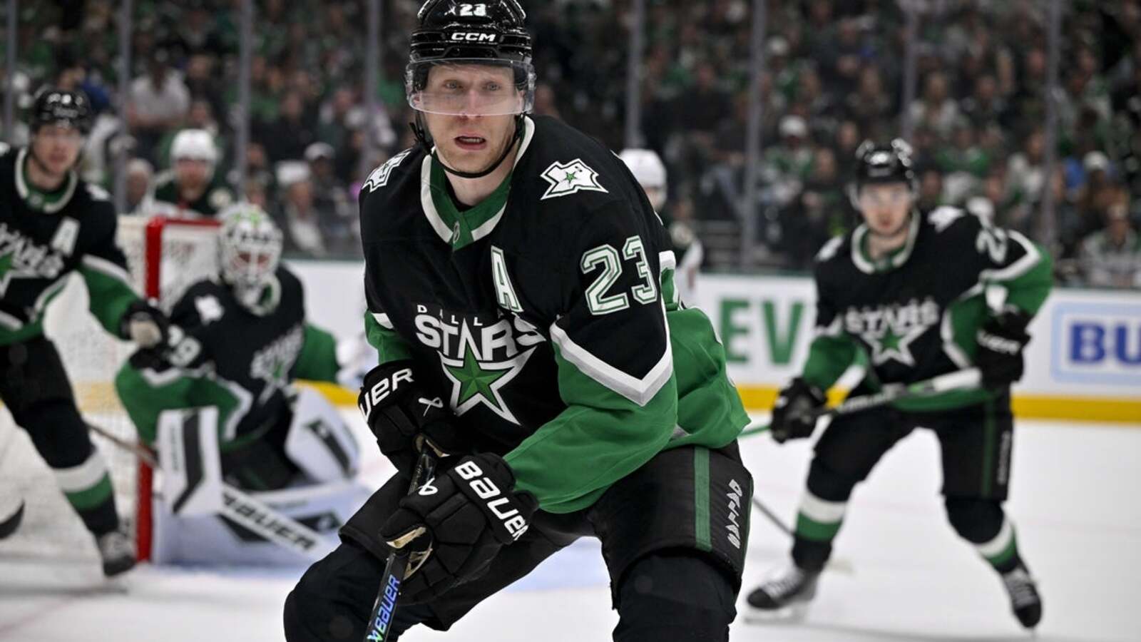 Stars D Esa Lindell (lower body) out at least a week