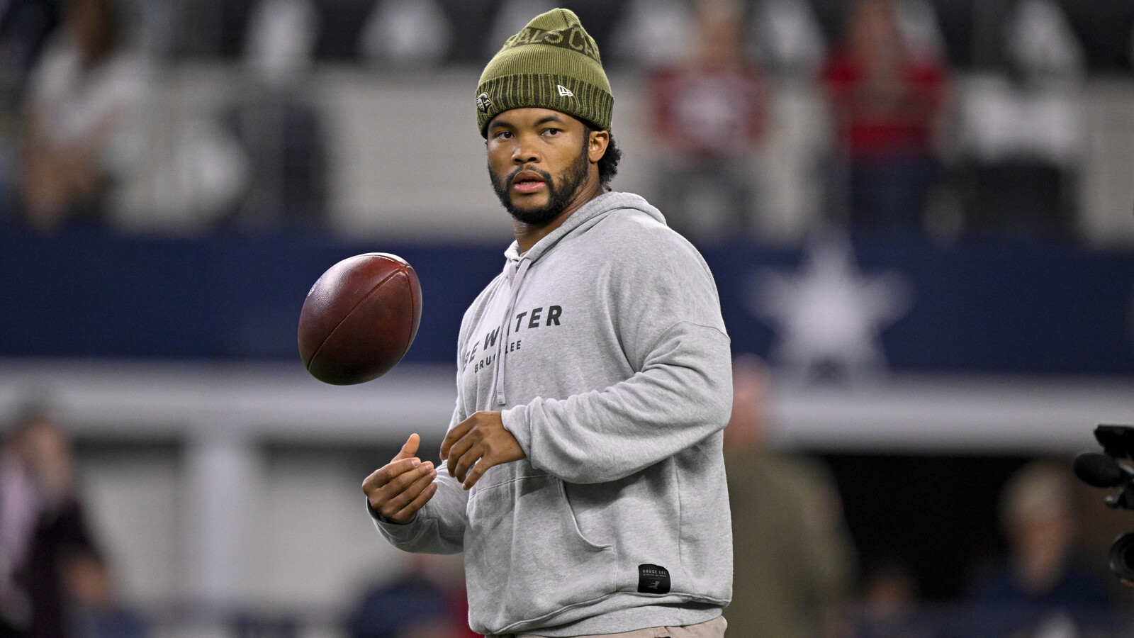 https://www.yardbarker.com/media/b/4/b45e70681ac12ad87a99443bbf994257045ee616/thumb_16x9/should-believer-kyler-murray-minnesota.jpg