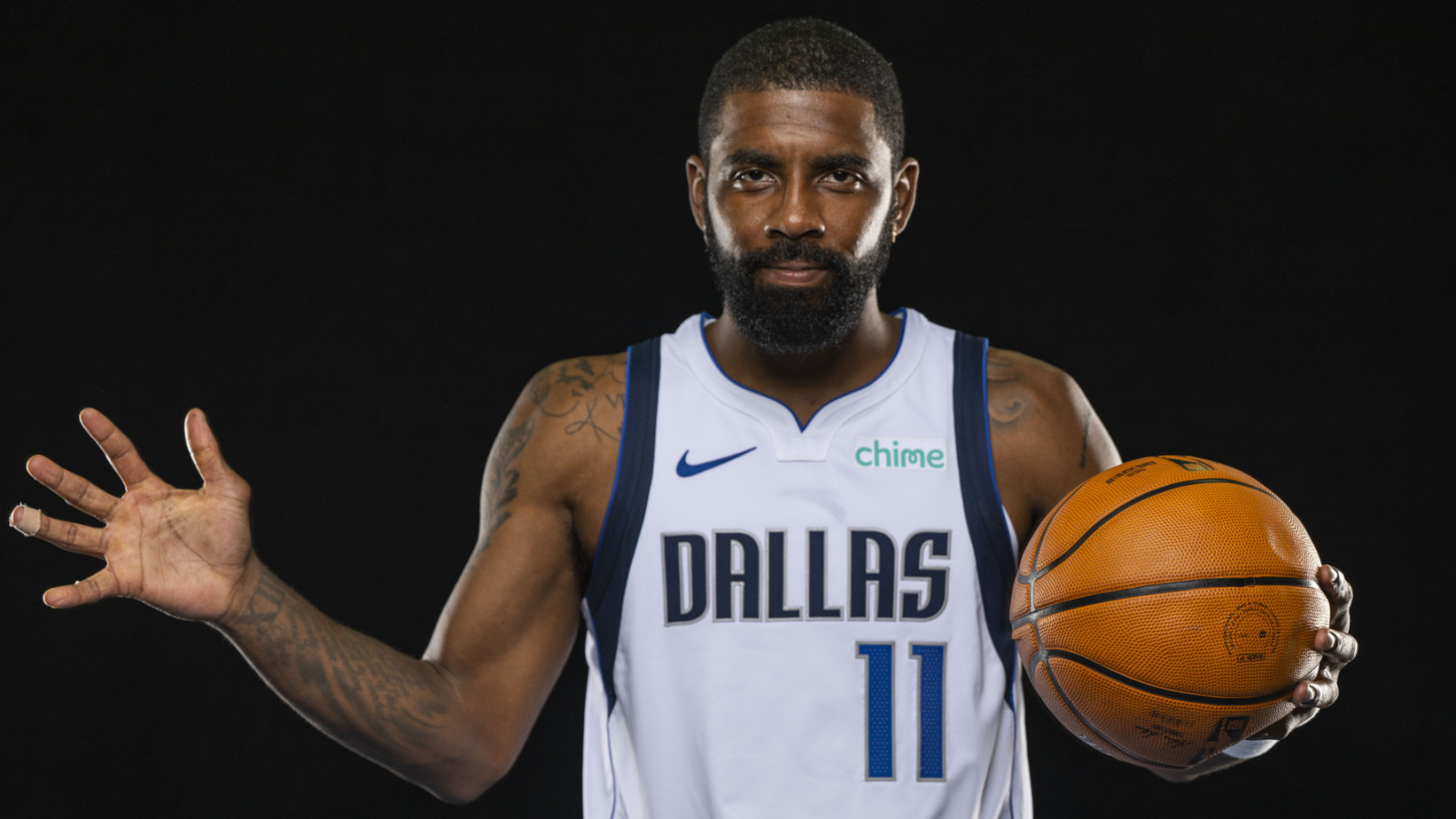https://www.yardbarker.com/media/b/5/b5023fe447e0e33550c205bae08c877dcb896cec/thumb_16x9/dallas-mavericks-guard-kyrie-irving.jpg?v=1
