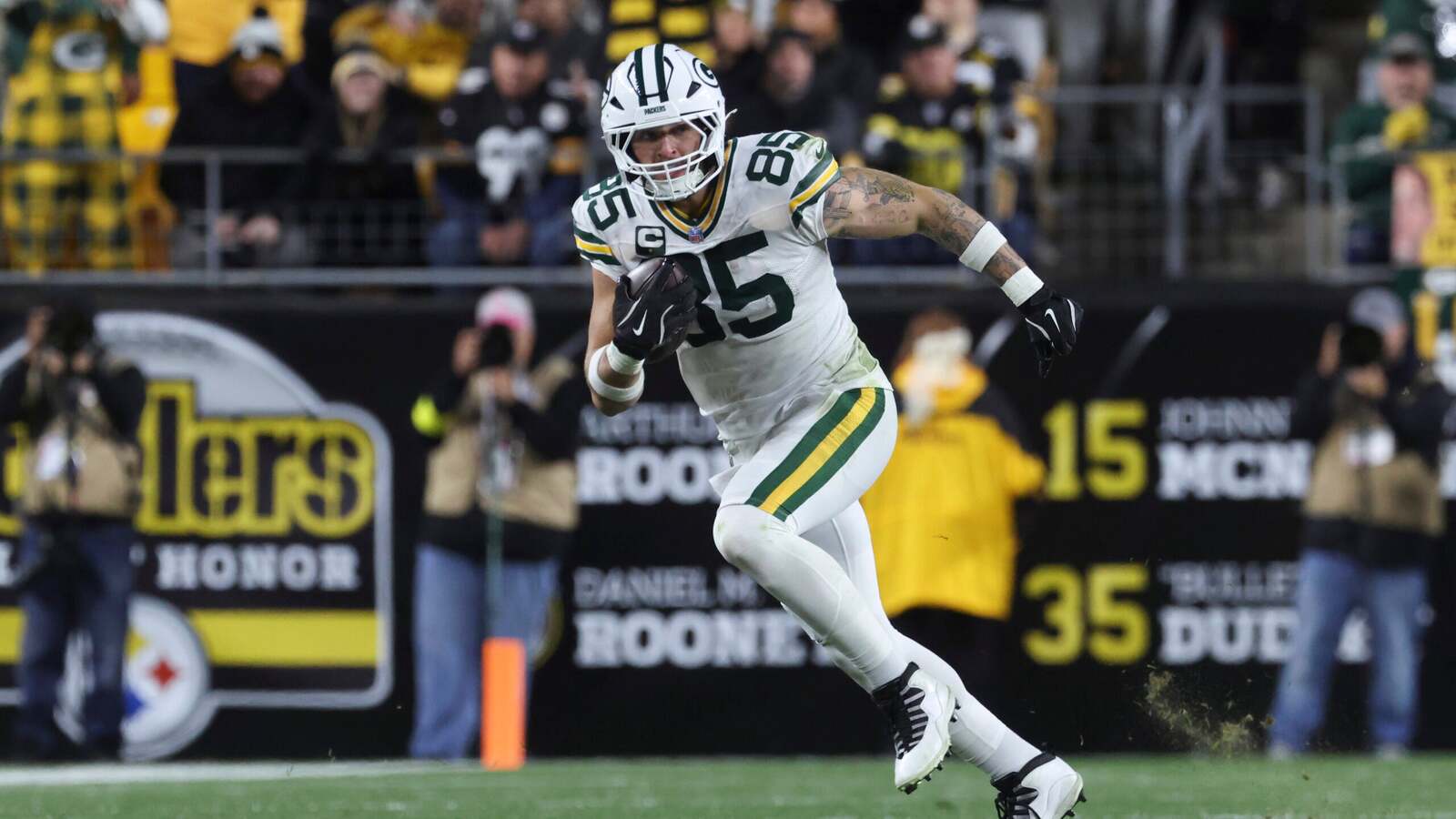 Packers Leverage Franchise Tag in Tucker Kraft Contract Negotiations