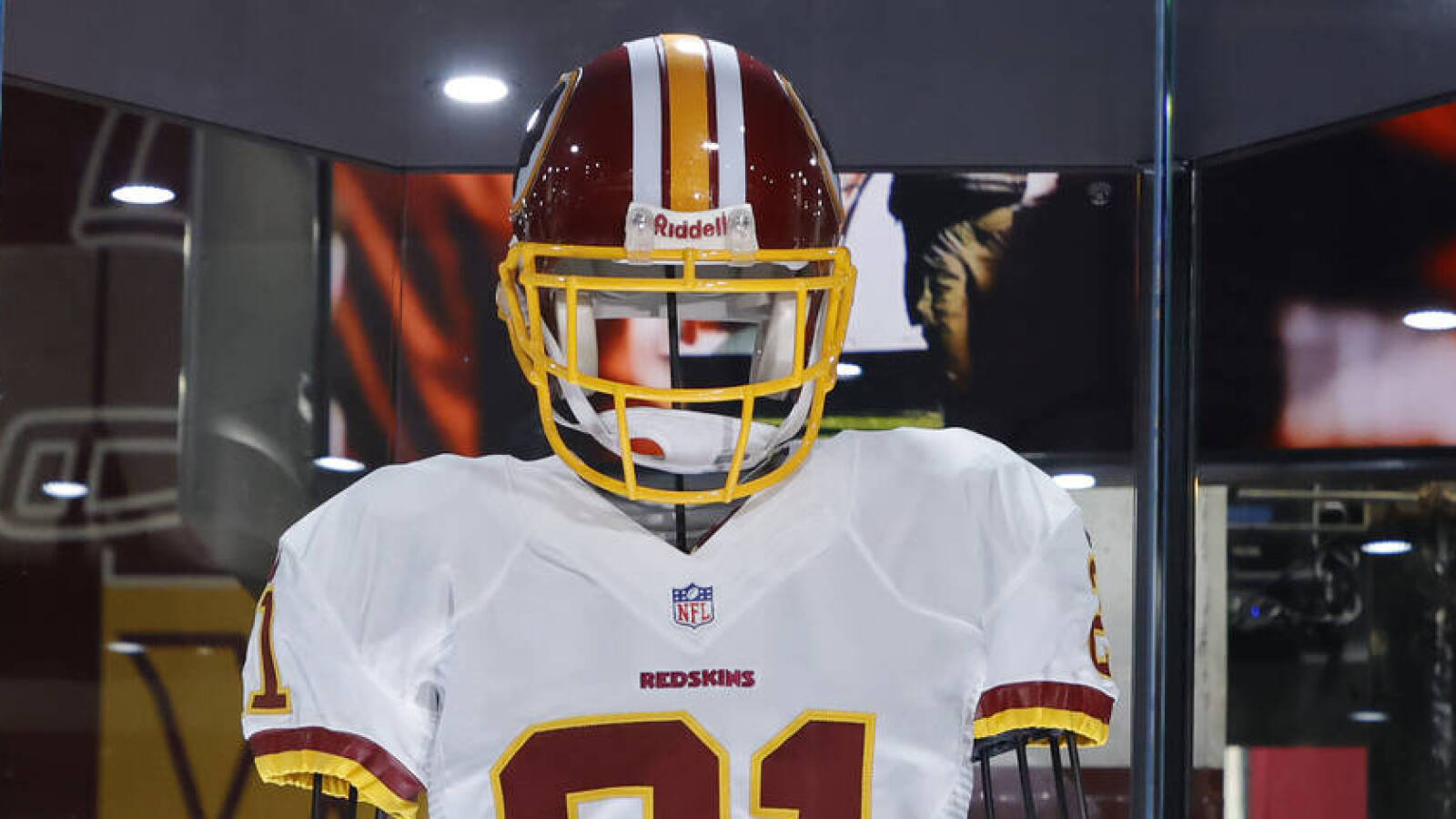 Sean Taylor's daughter addresses father's memorial - Vimarsana News