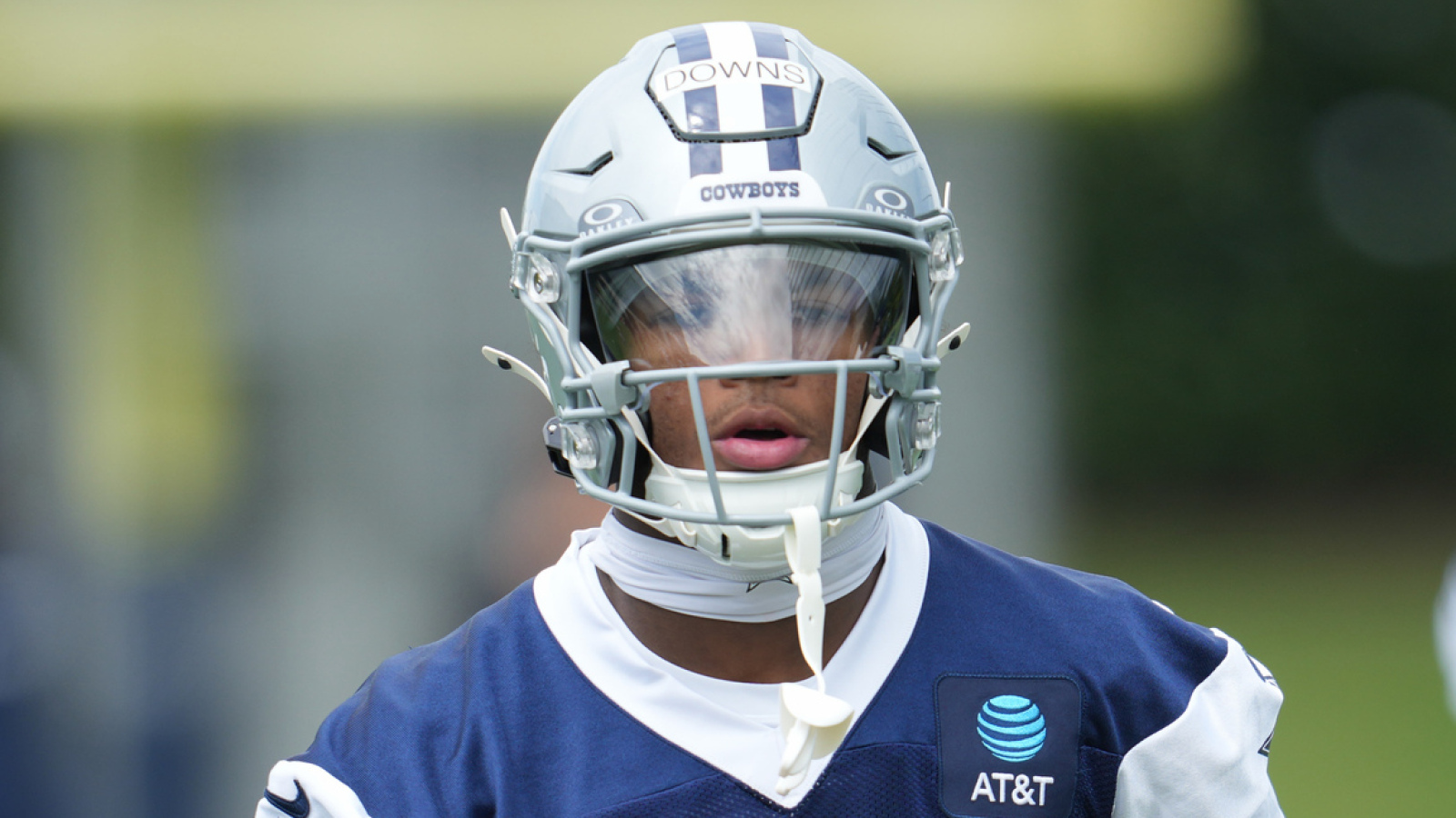 https://www.yardbarker.com/media/b/5/b581083e7d30e96995dd807b6c6d60847ca3b738/thumb_16x9/cowboys-qb-dak-prescott-reveals-first-impressions.jpg?v=1