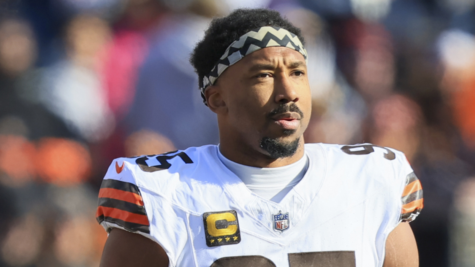 https://www.yardbarker.com/media/b/5/b5e5bff81af0c2a26654be188434ecf7e98565f7/thumb_16x9/browns-possibly-trade-myles-garrett-contract-move.jpg?v=1