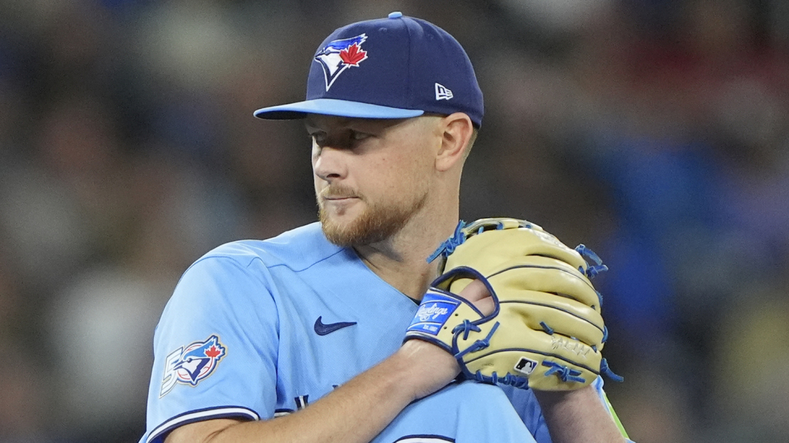 https://www.yardbarker.com/media/b/6/b62a5188e477af4e6c92f31249df45310f5da170/thumb_16x9/blue-jays-dfa-lauer-rodriguez-over-his-role.jpg?v=1