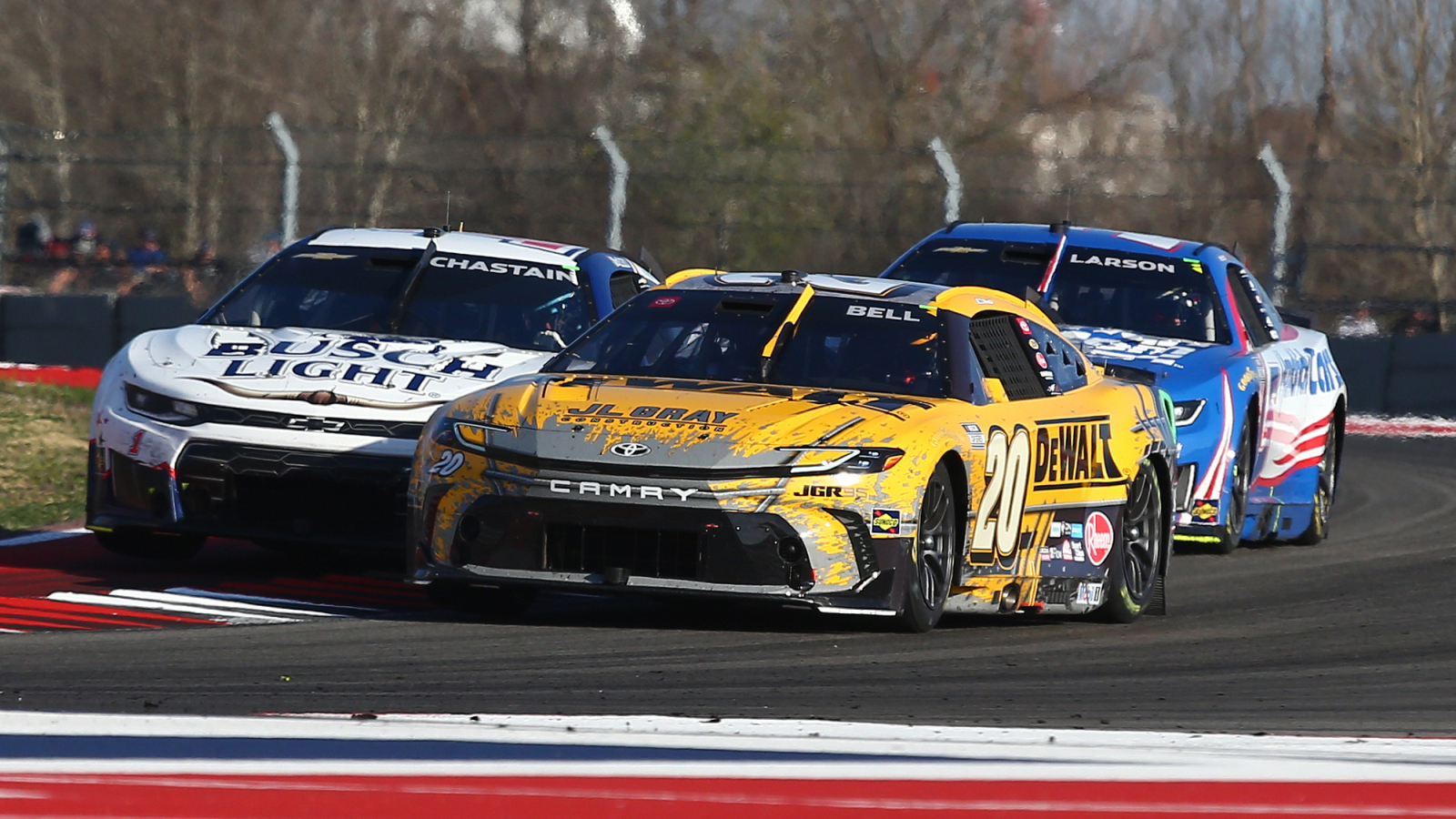 https://www.yardbarker.com/media/b/6/b66aa299ddfe17804d70e12af7197786bc6c351f/thumb_16x9/christopher-bell-stalled-out-attempt-win-cota.jpg?v=1
