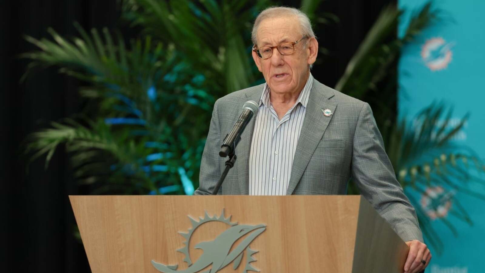 Stephen Ross Sells Minority Stake in Dolphins at Record Valuation