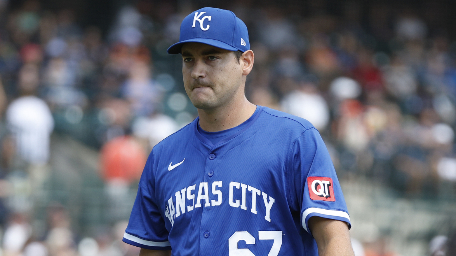 https://www.yardbarker.com/media/b/6/b69443916f292c360e804b8ac62b43c5d04f7d48/thumb_16x9/royals-lose-key-starter-il-amid-race-playoff-spot.jpg?v=1