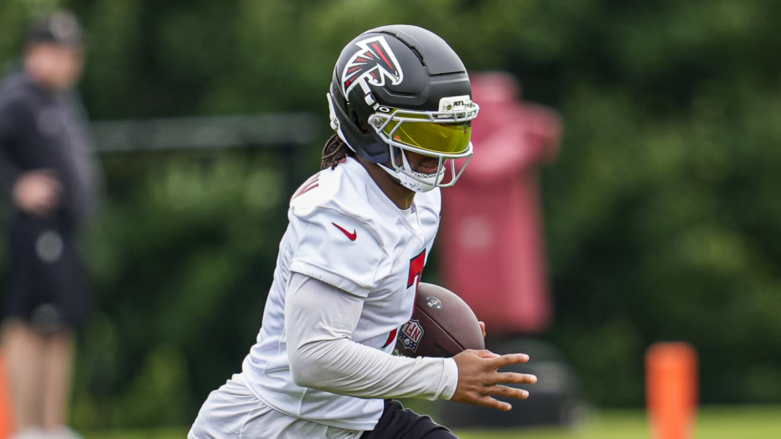 Atlanta Falcons Aim for NFC South Title with New Leadership