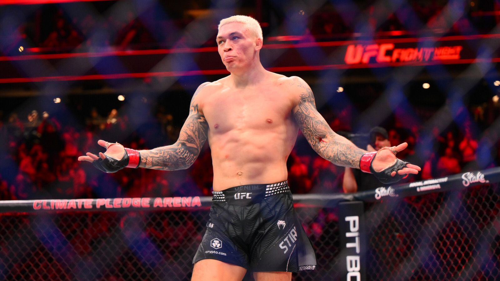 Navajo Stirling Stops Ion Cutelaba in Second Round at UFC Fight Night 279