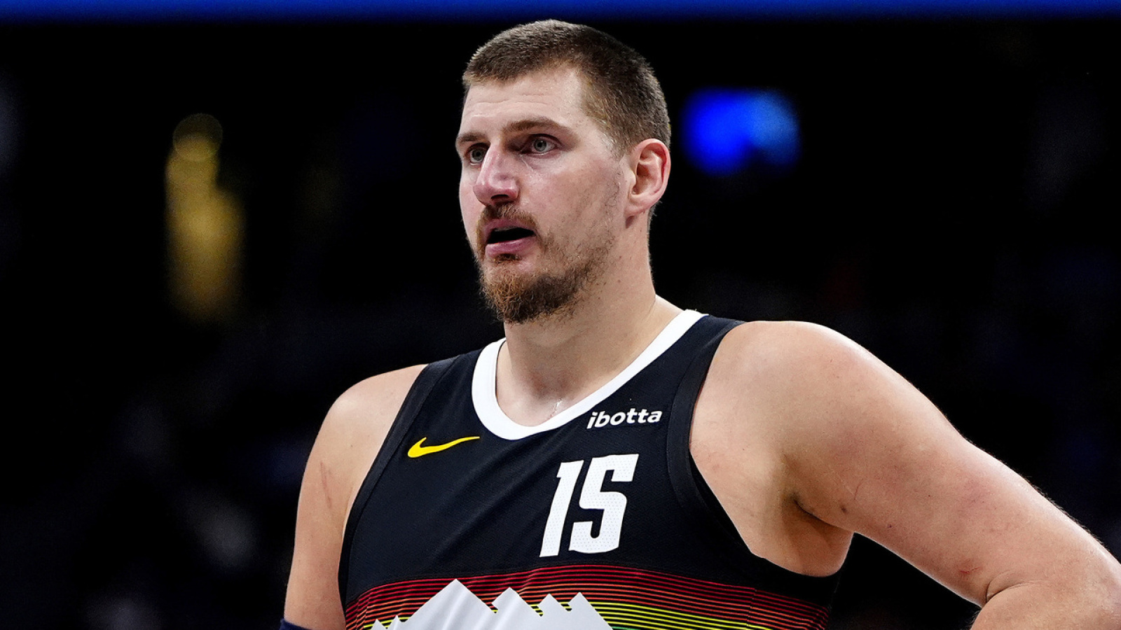https://www.yardbarker.com/media/b/7/b78035496c374d3683b4264015aadf437556a0fc/thumb_16x9/nikola-jokic-delivers-late-night-christmas-win.jpg?v=1
