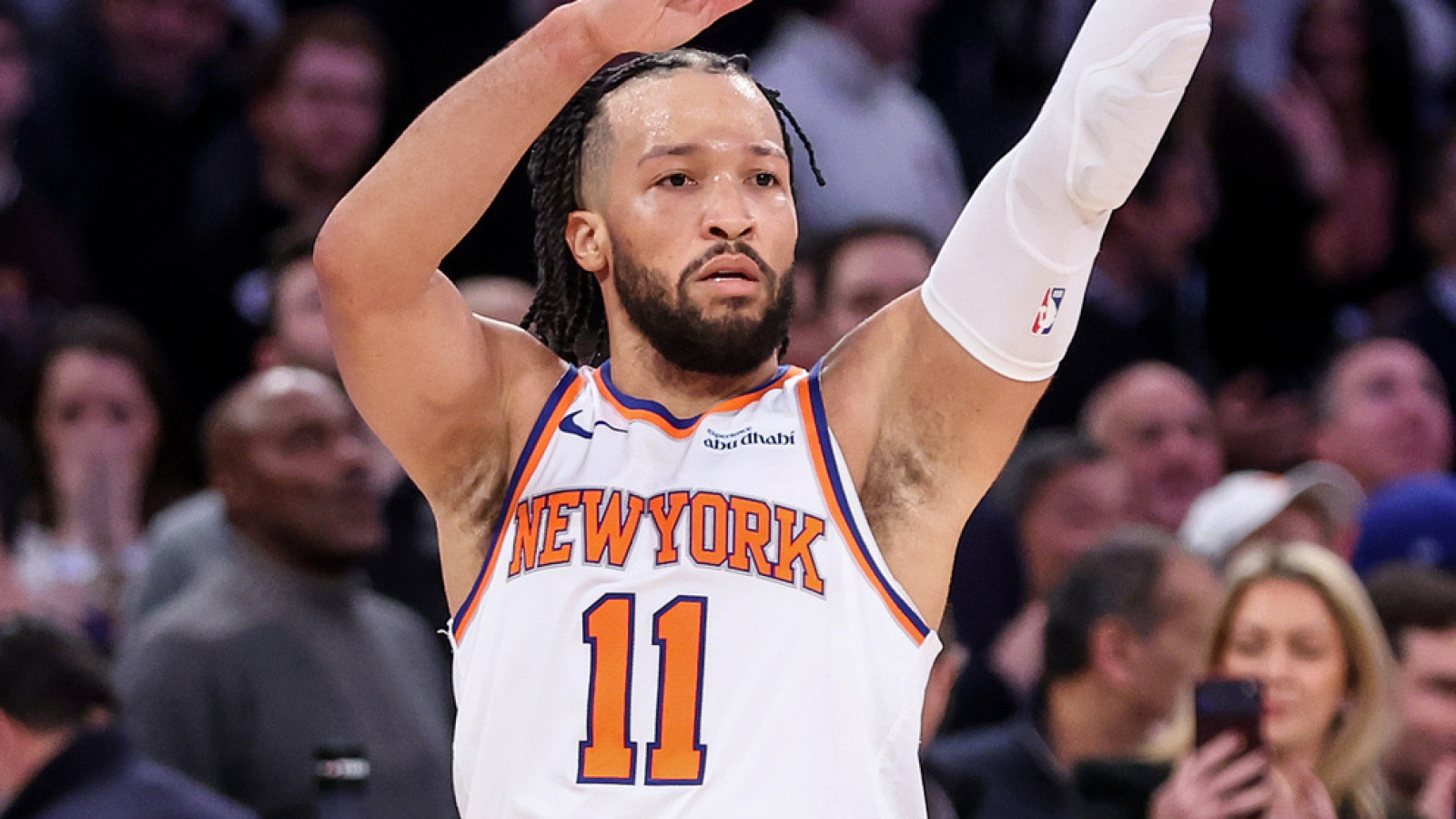 https://www.yardbarker.com/media/b/7/b78d0a73c3013ef3892e696ce863770872fbbfb1/thumb_16x9/jalen-brunson-sets-new-knicks-record-win-over.jpg?v=2