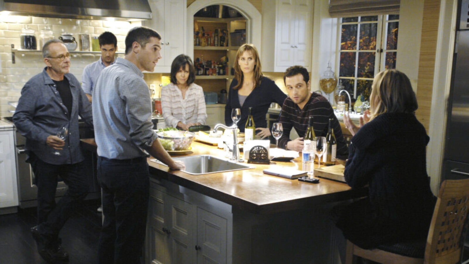 Dave Annable Pushes for ‘Brothers & Sisters’ Reunion, Even If It’s Just