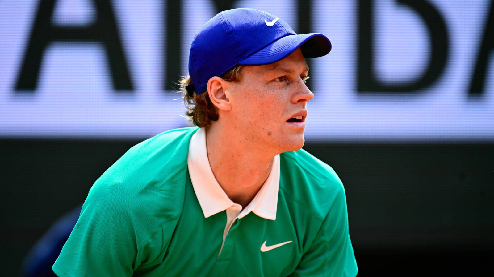 https://www.yardbarker.com/media/b/7/b7ba4f83fe775c5dffe3e696a7543c577bc582c0/thumb_16x9/jannik-sinner-italy-during-2025-french-open.jpg?v=1