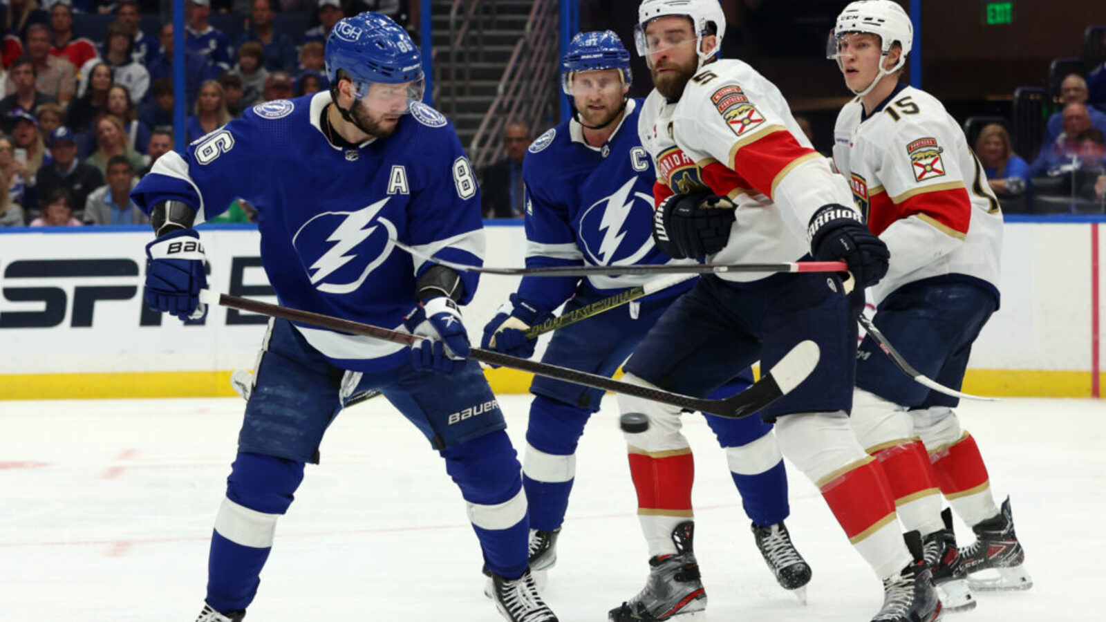 How to watch Florida Panthers vs Tampa Bay Lightning (Game 5) for free