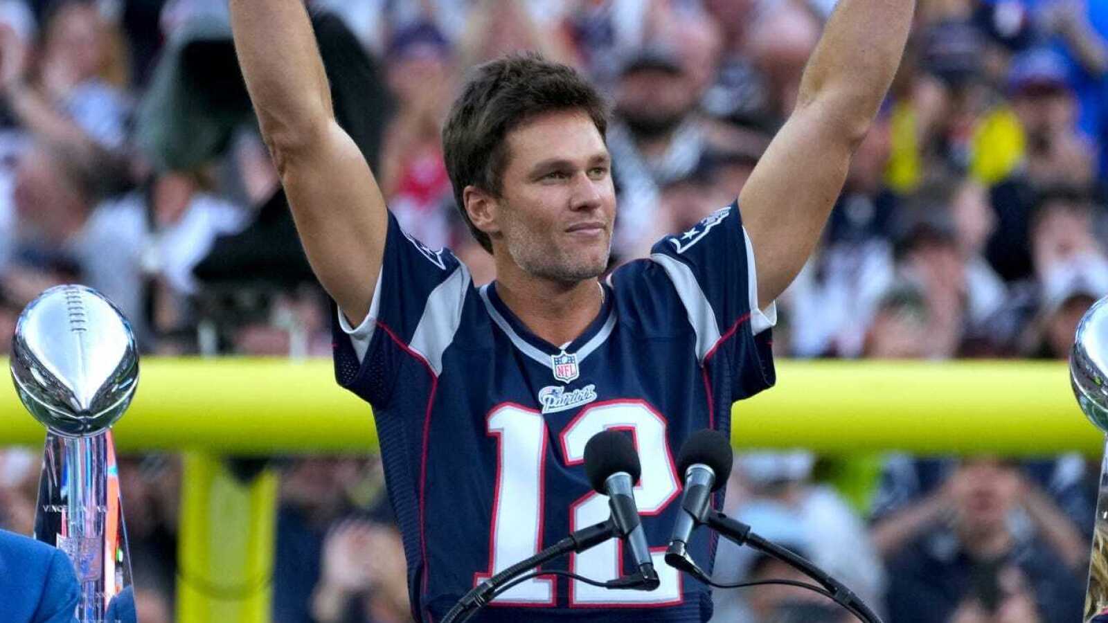 Rookie broadcaster Tom Brady has A-list actor’s backing
