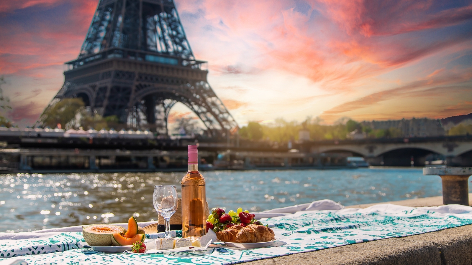 20 cities known for delicious, unique food