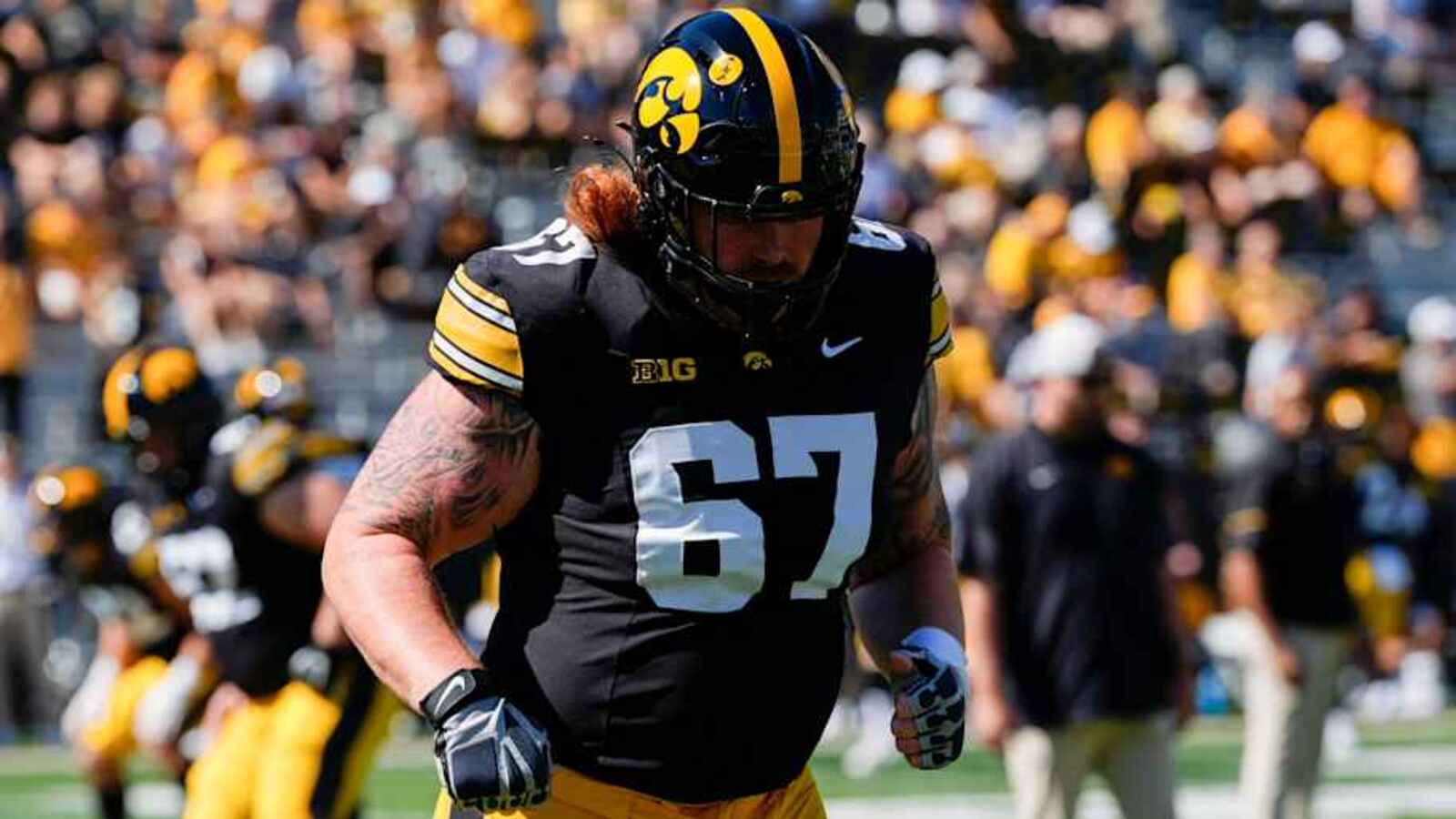 Iowa OL Open To Changing Positions In NFL | Yardbarker