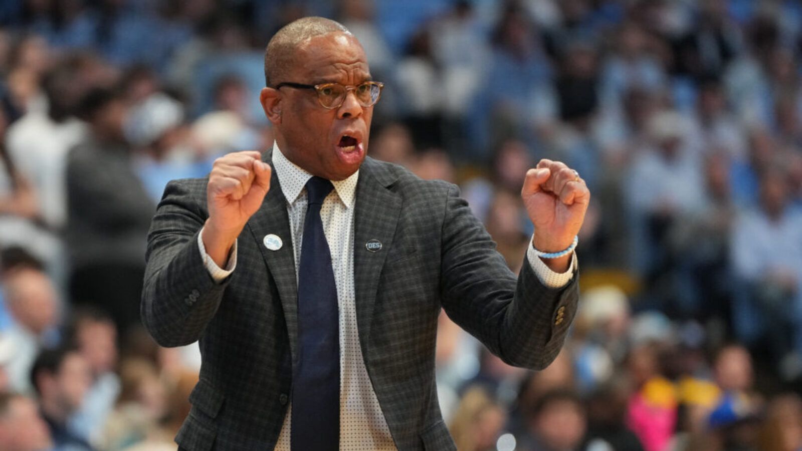Former North Carolina Coach Hubert Davis Eyeing Comeback | Yardbarker