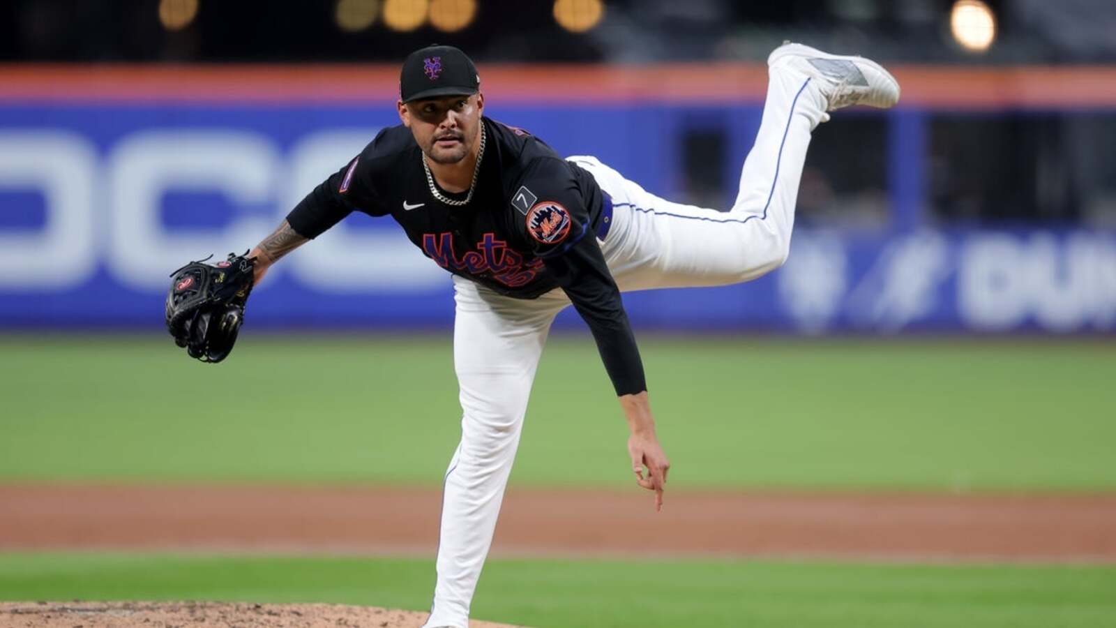 Cal Raleigh reaches 100-RBI mark as Mariners rally past Mets