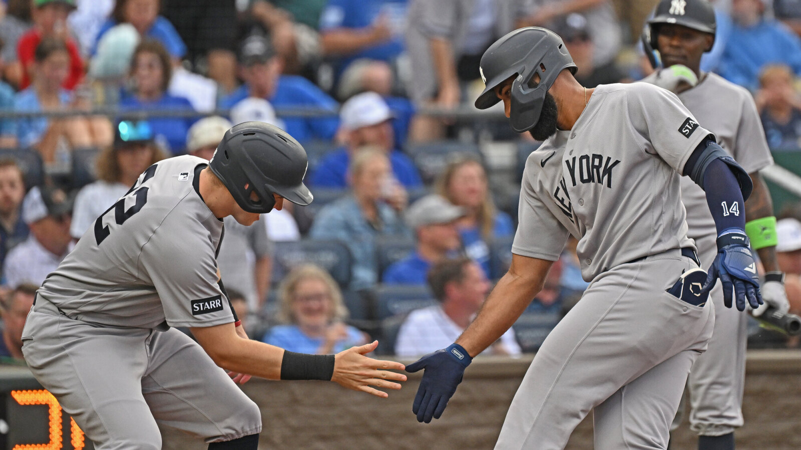 https://www.yardbarker.com/media/b/9/b9134f73590dfd6c213592a02491e9c977e9cb94/thumb_16x9/yankees-franchise-history-hit-parade-15-1-win.jpg?v=1