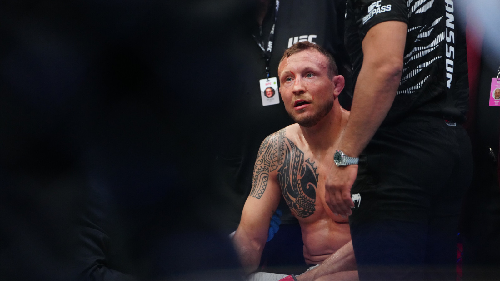 Fans urge ex-title contender to walk away after brutal knockout at UFC Qatar